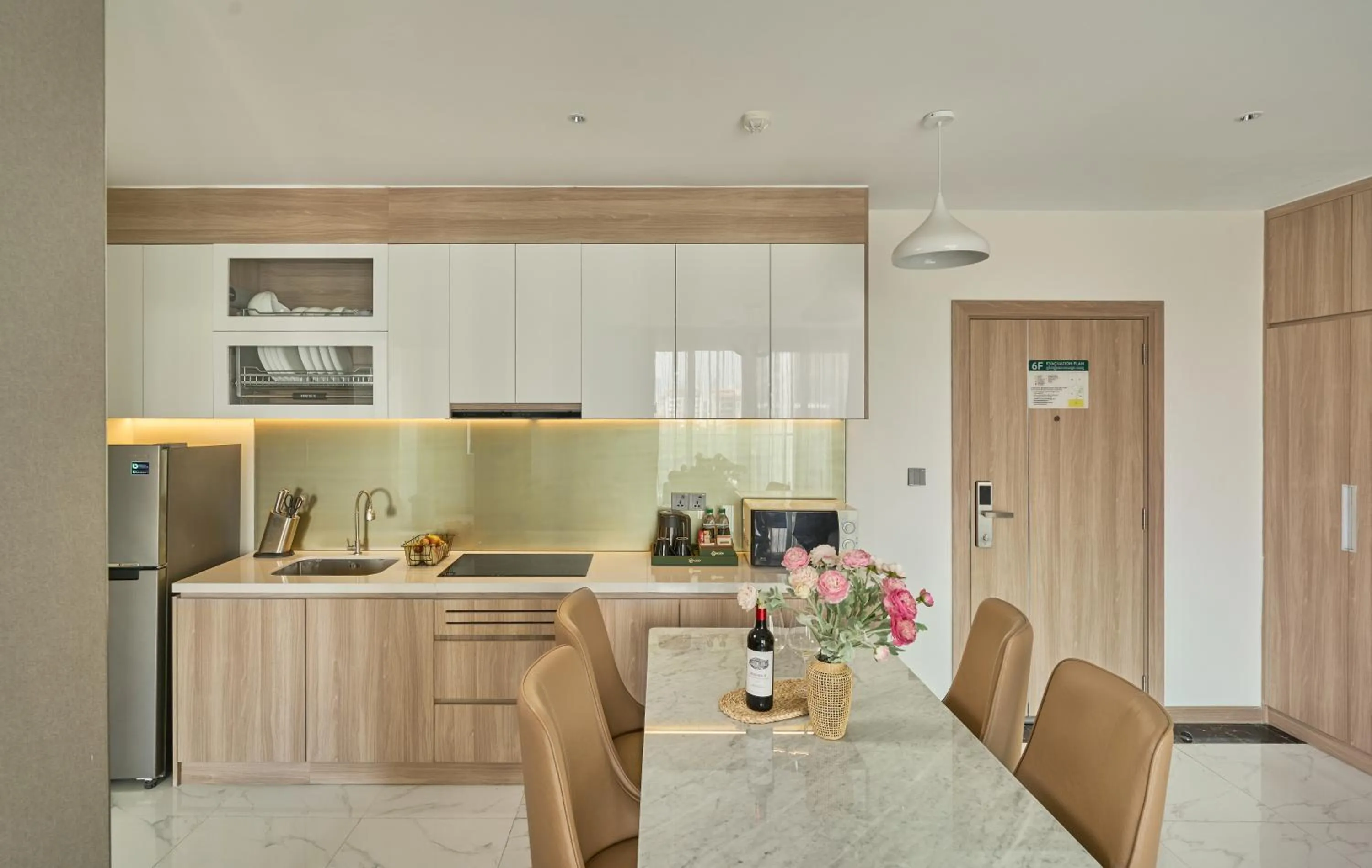 Kitchen or kitchenette in Noden2 Hotel & Apartment