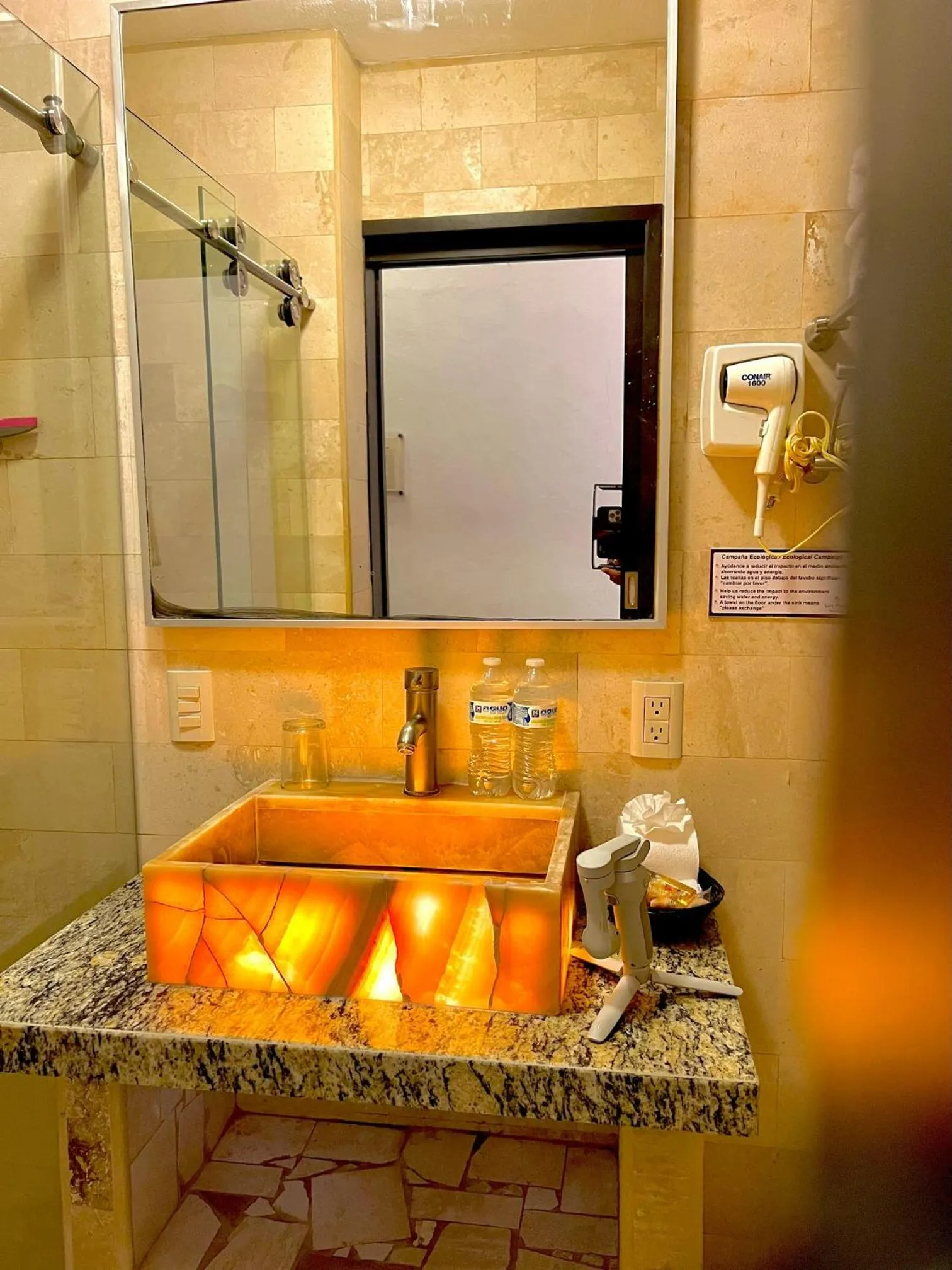 Bathroom in Los Picos Hotel & Suites Bucerias