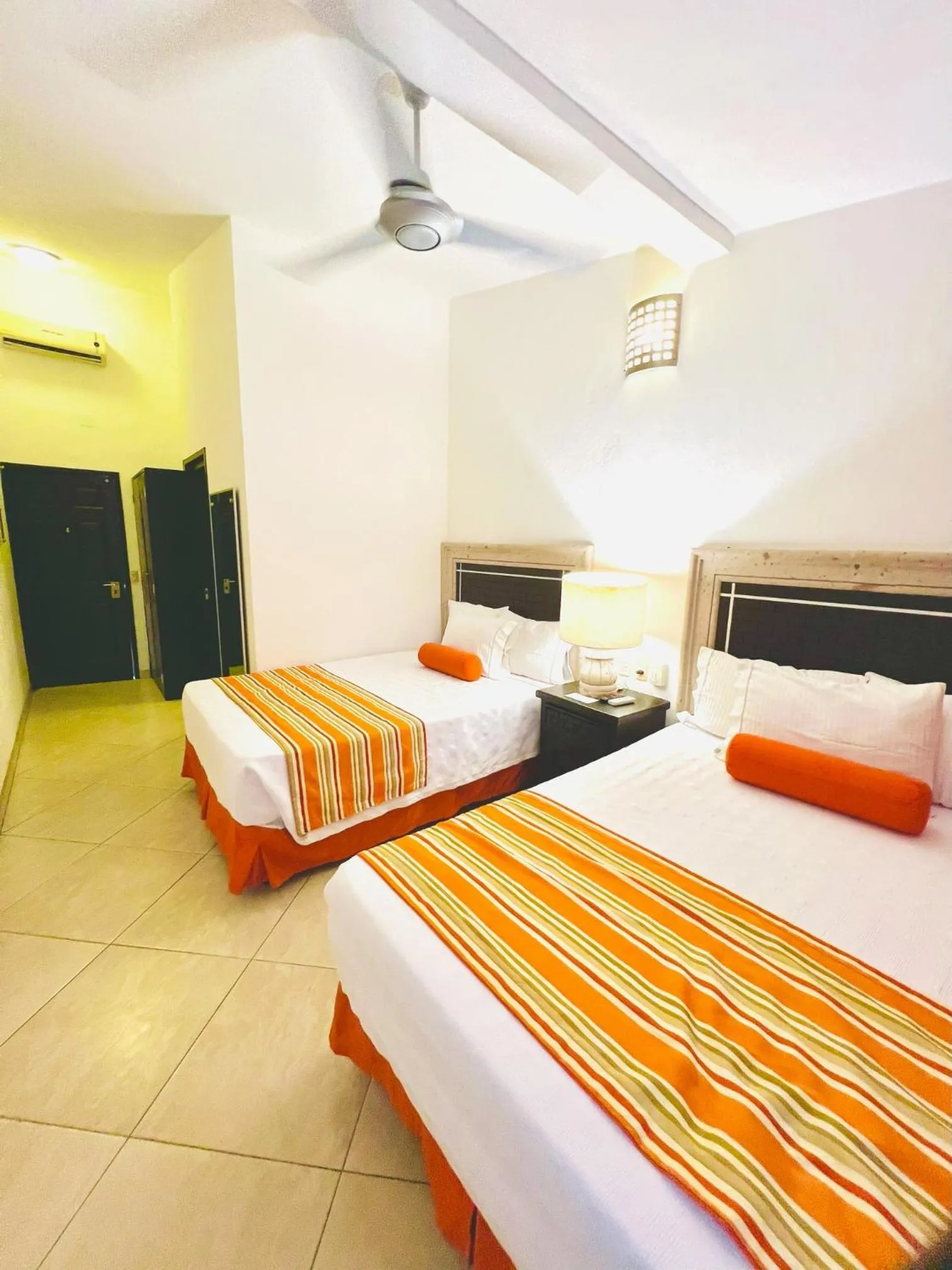 Photo of the whole room, Bed in Los Picos Hotel & Suites Bucerias