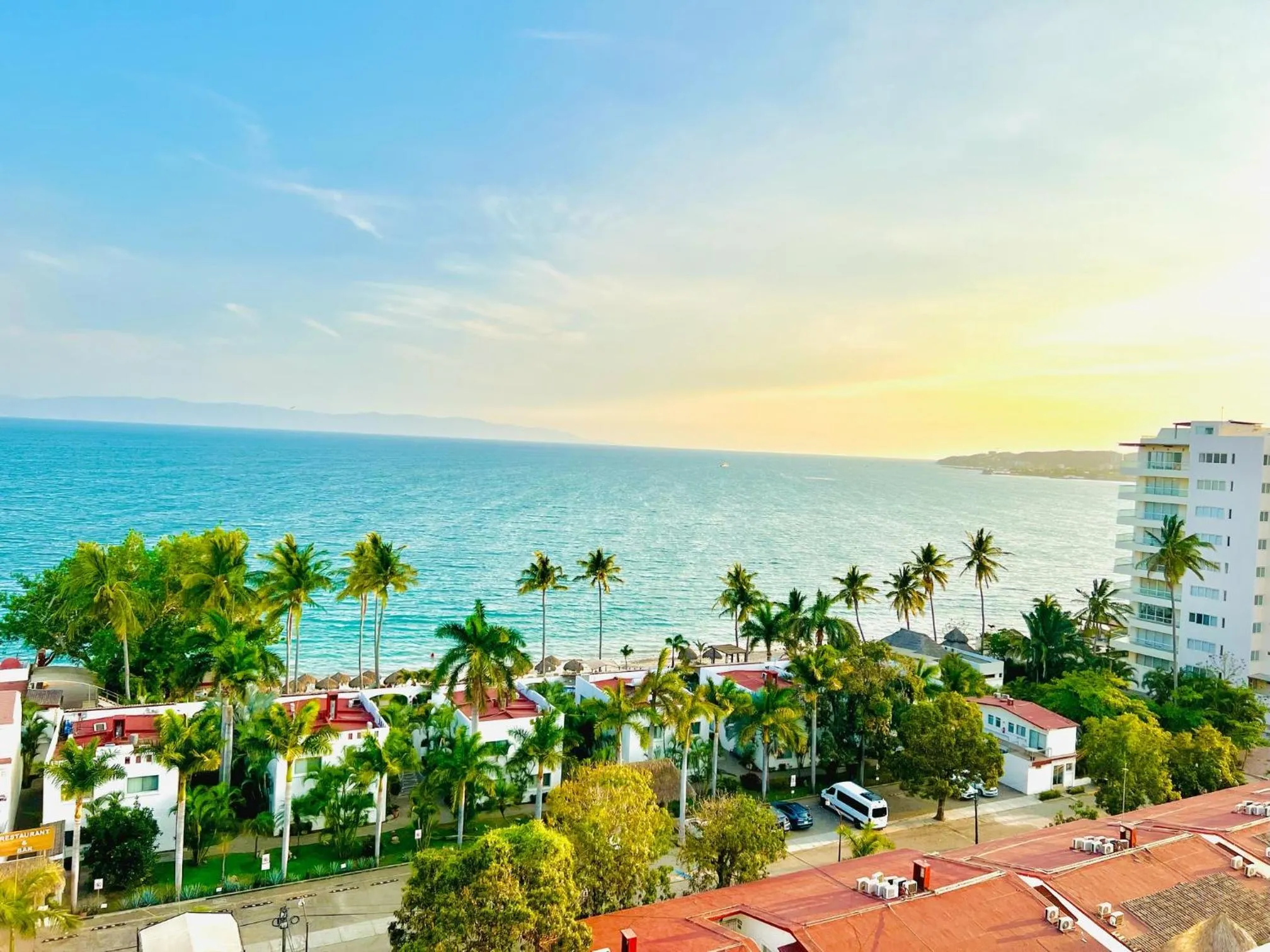 Day in Los Picos Hotel & Suites Bucerias