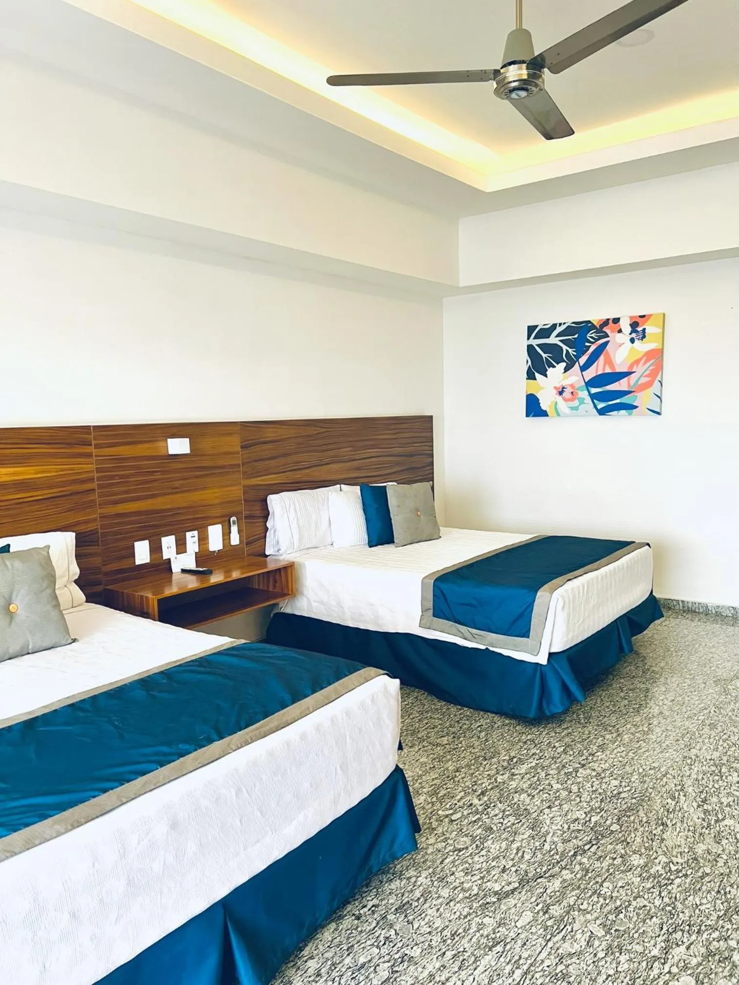 Bed in Los Picos Hotel & Suites Bucerias