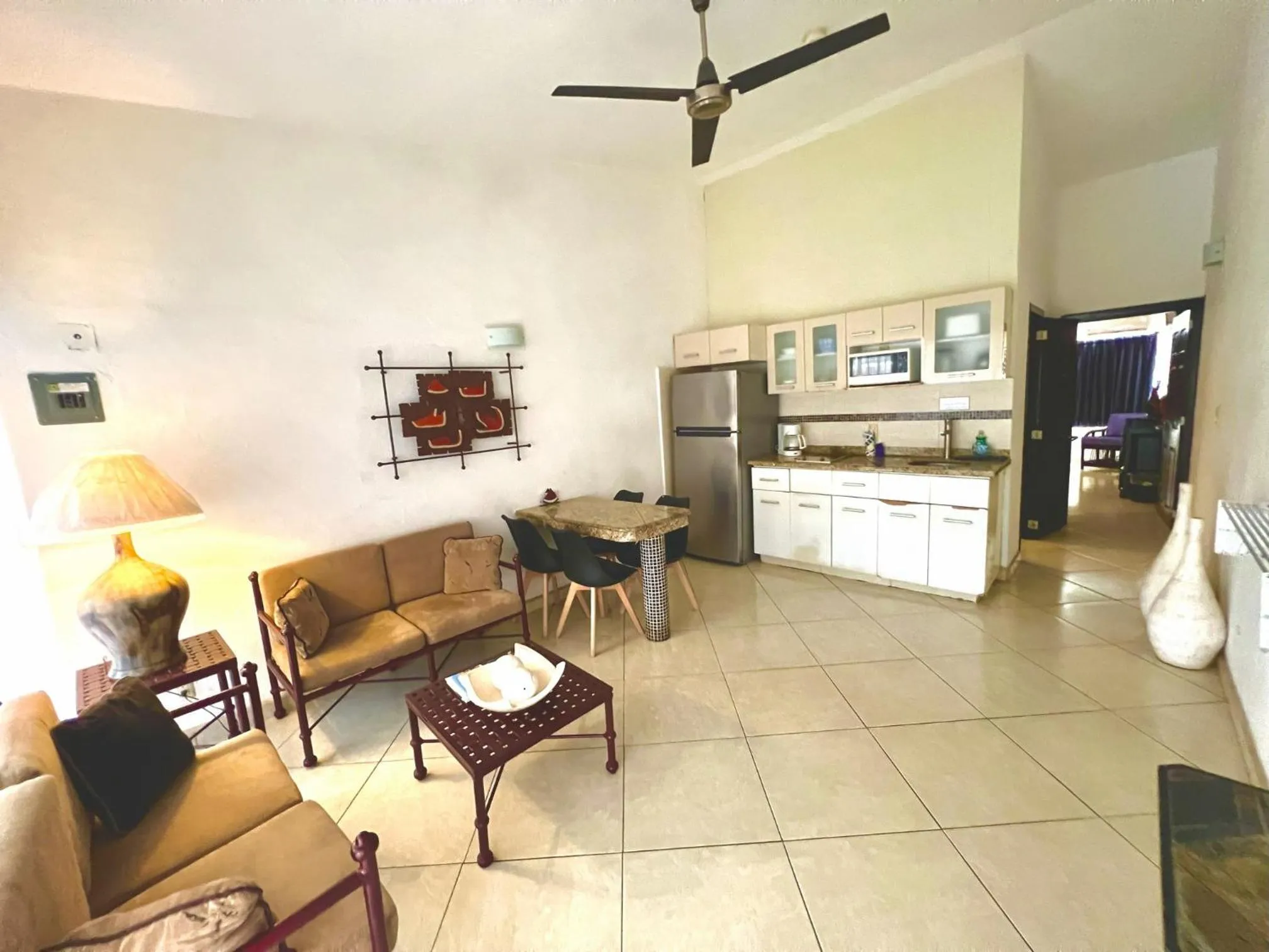 TV and multimedia in Los Picos Hotel & Suites Bucerias