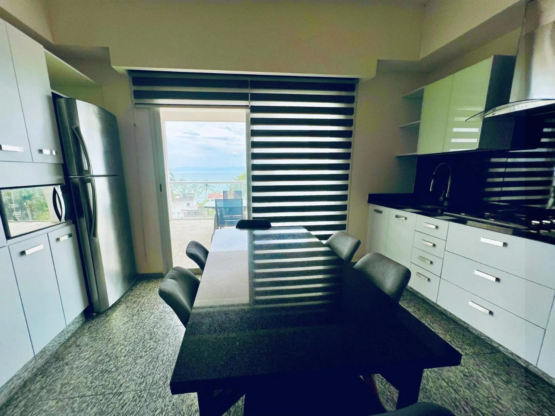 Dining area in Los Picos Hotel & Suites Bucerias