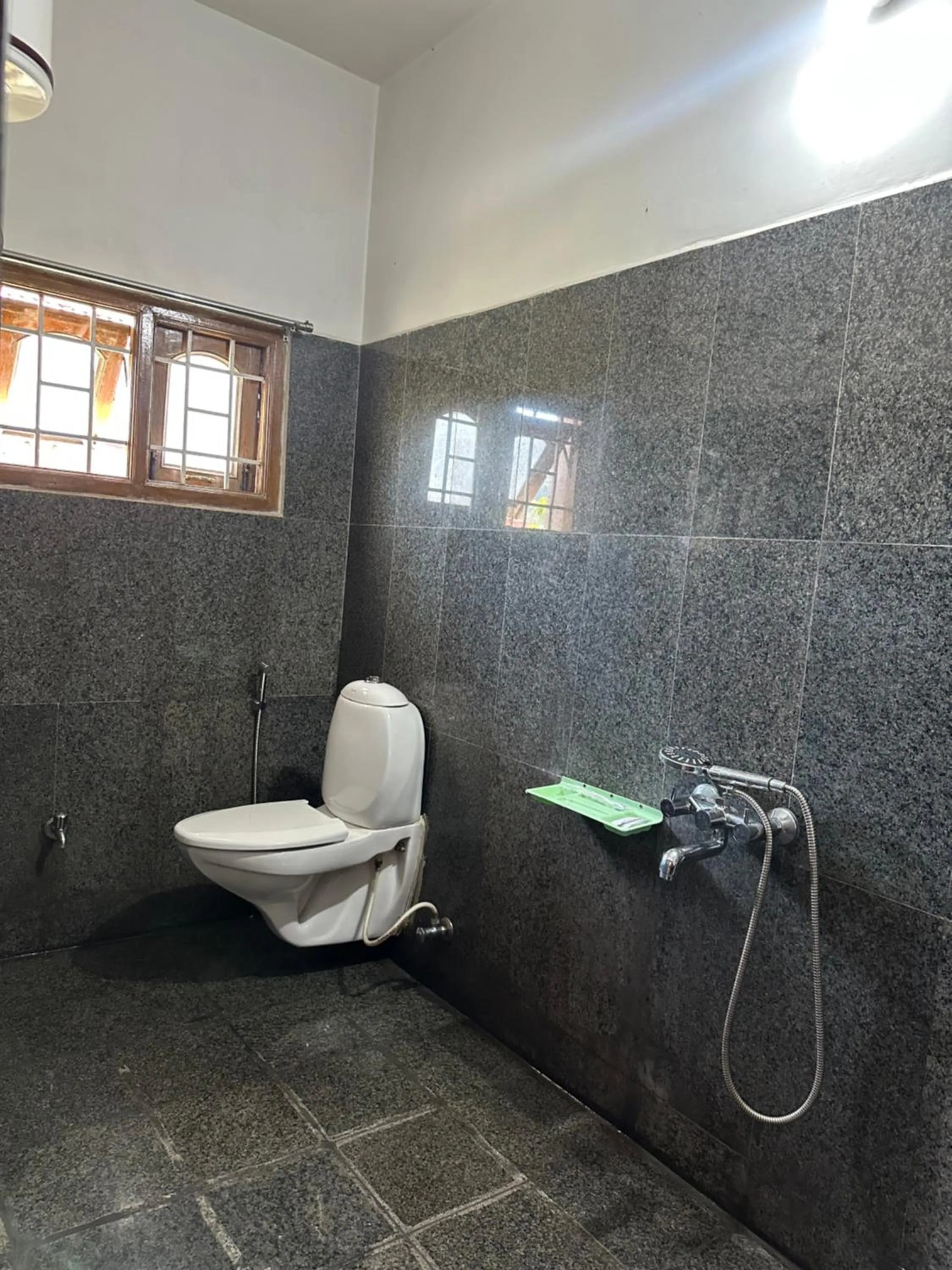 Bathroom in Brookevally Palace Homestay