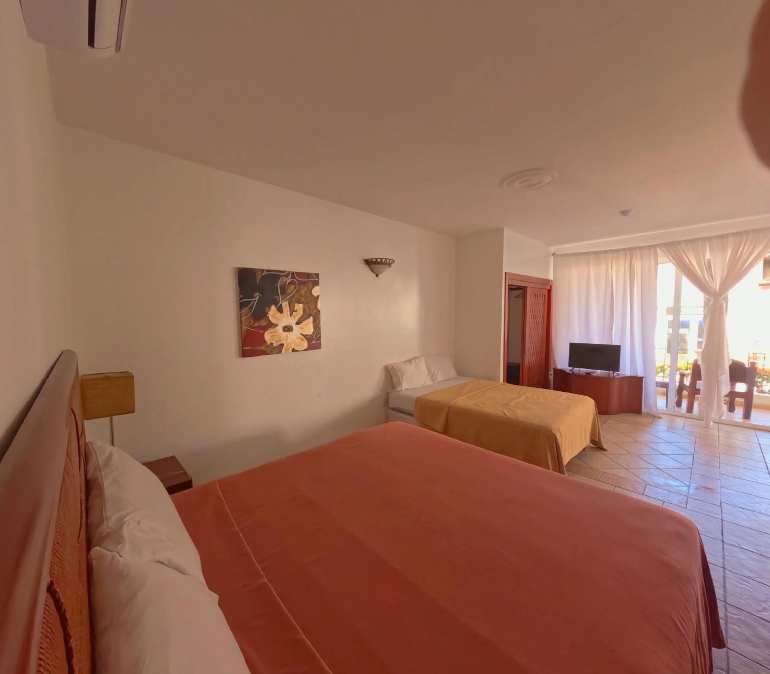 Bed in West Bay Colonial