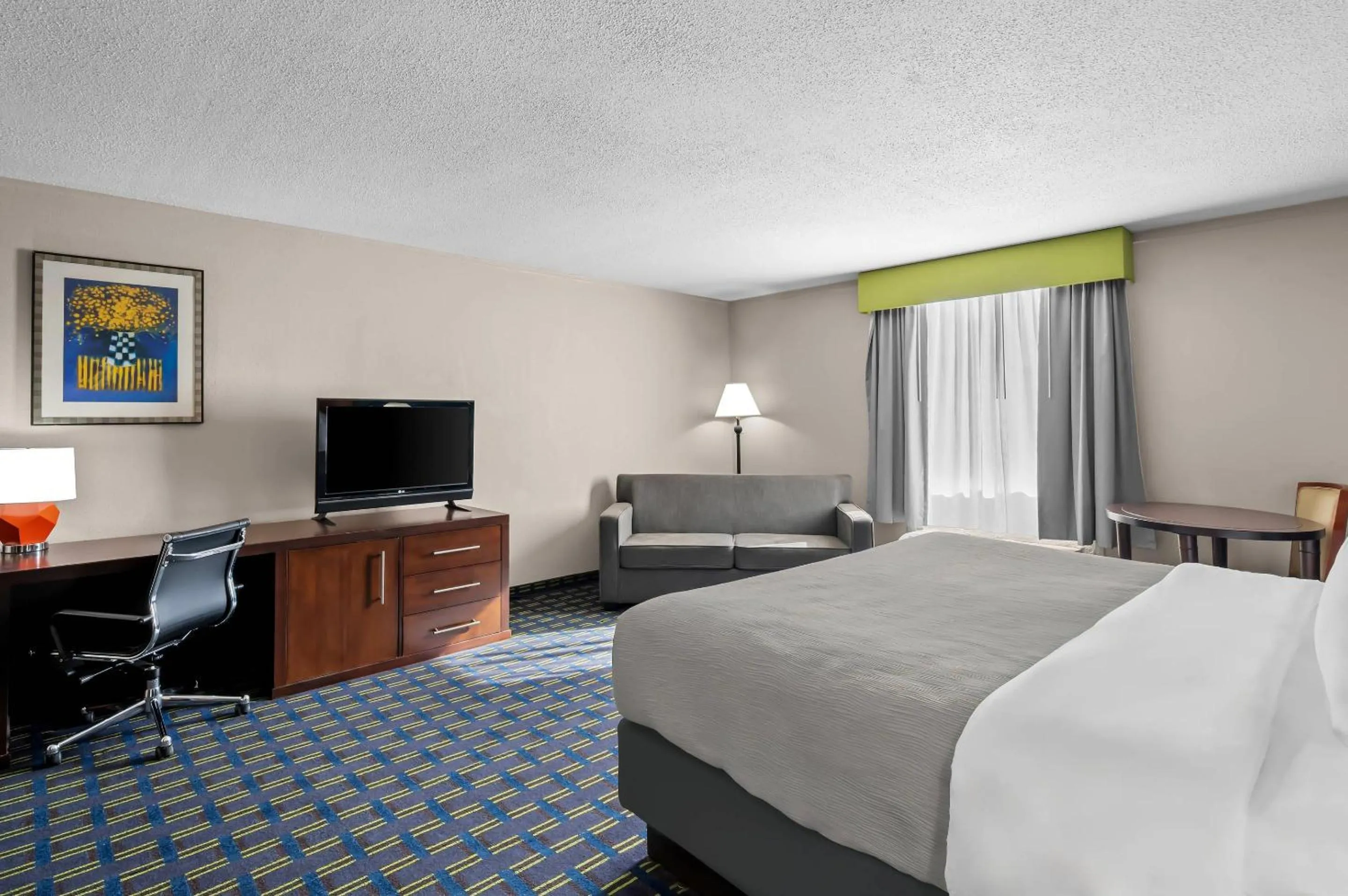 Bedroom, Bed in Quality Inn Little Rock on I-30 Near Littlerock airport