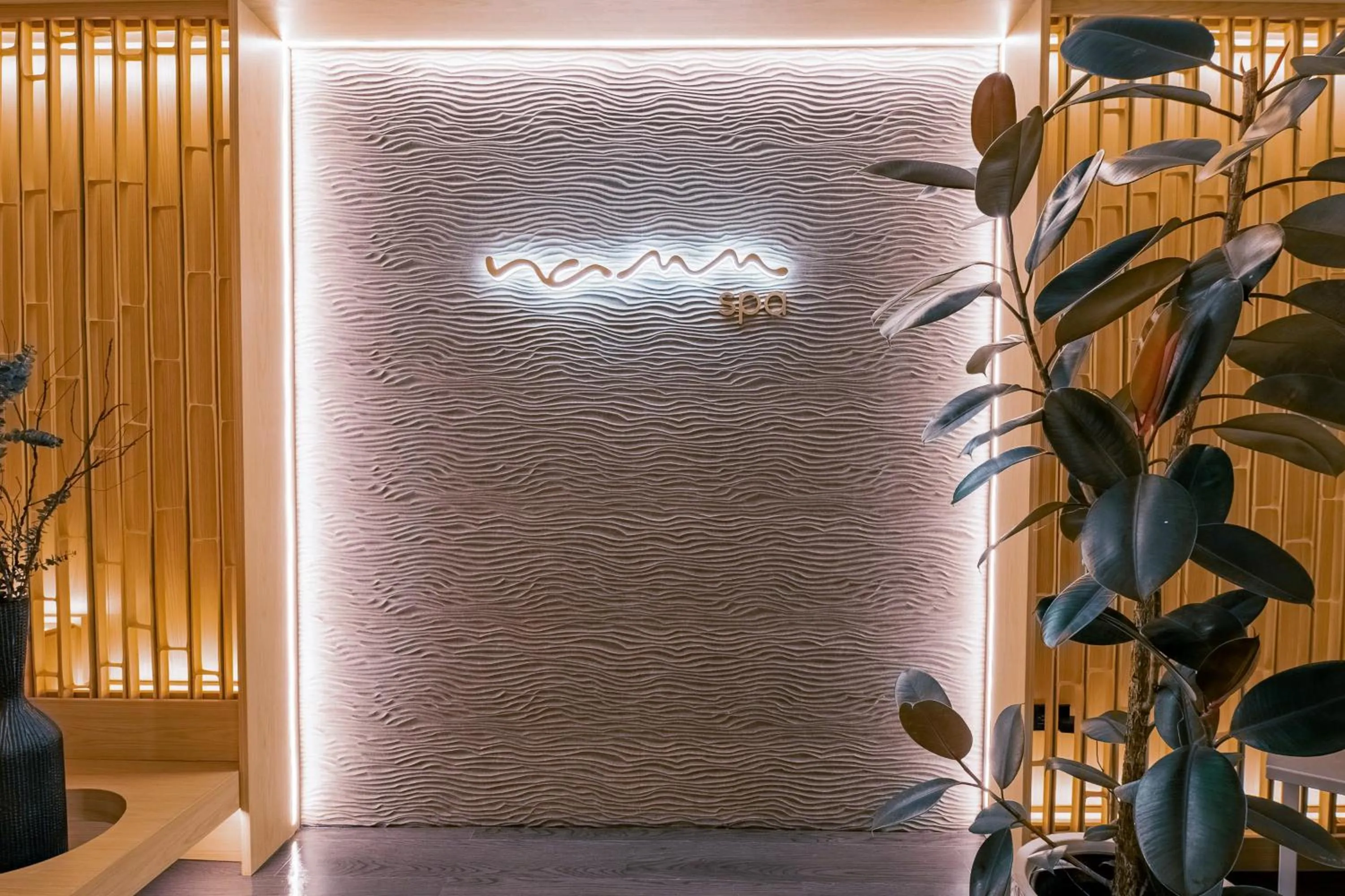 Spa and wellness centre/facilities in Dusit Beach Resort Guam