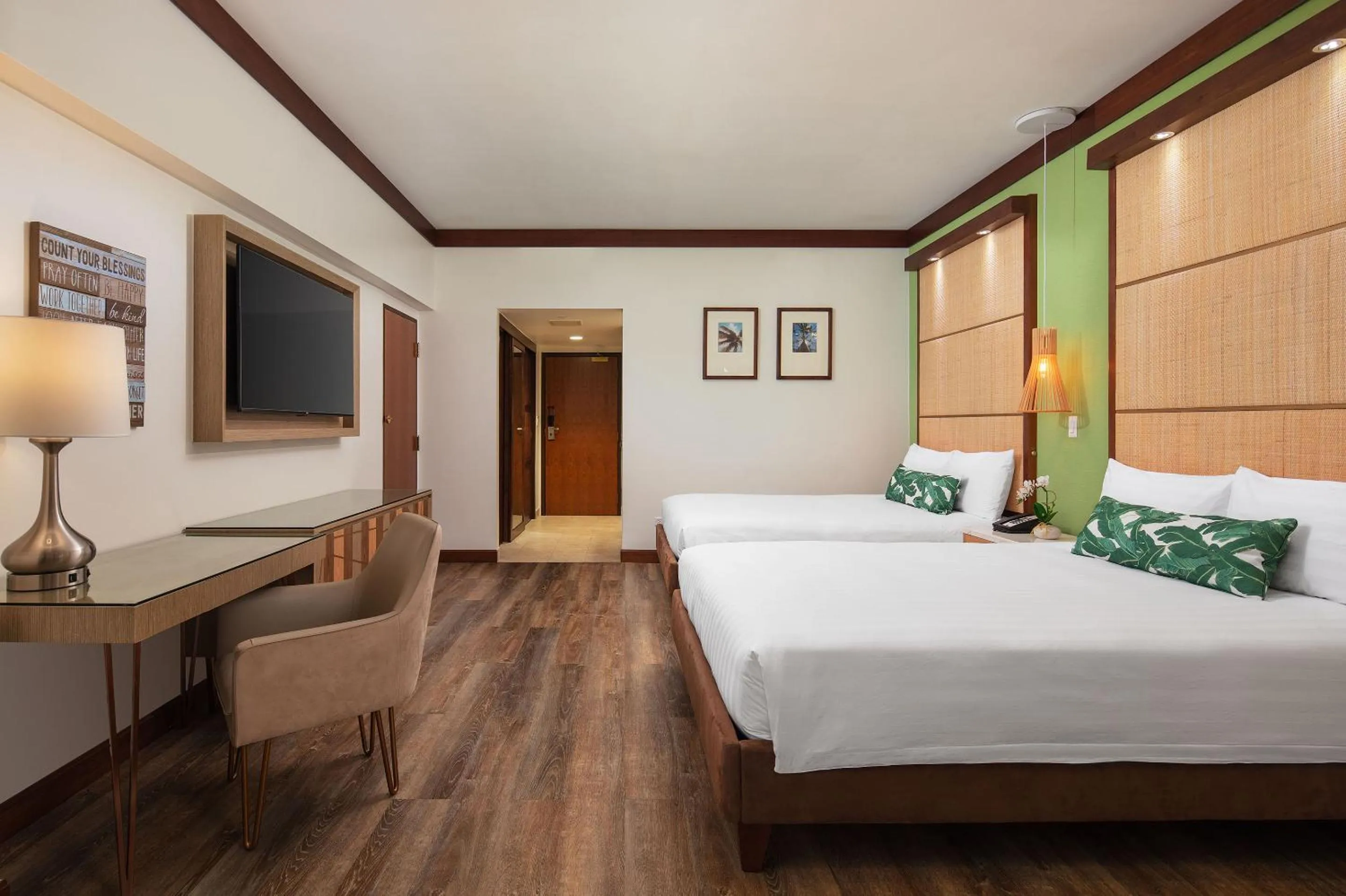 Bedroom, Bed in Dusit Beach Resort Guam