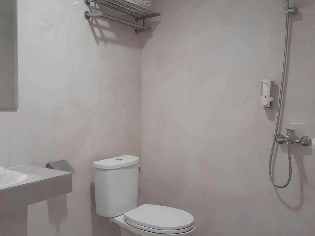 Bathroom in Hotel Candi Indah Akpol Semarang