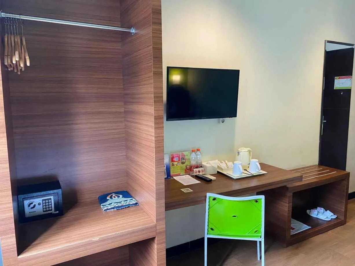 Bedroom in Hotel Candi Indah Akpol Semarang