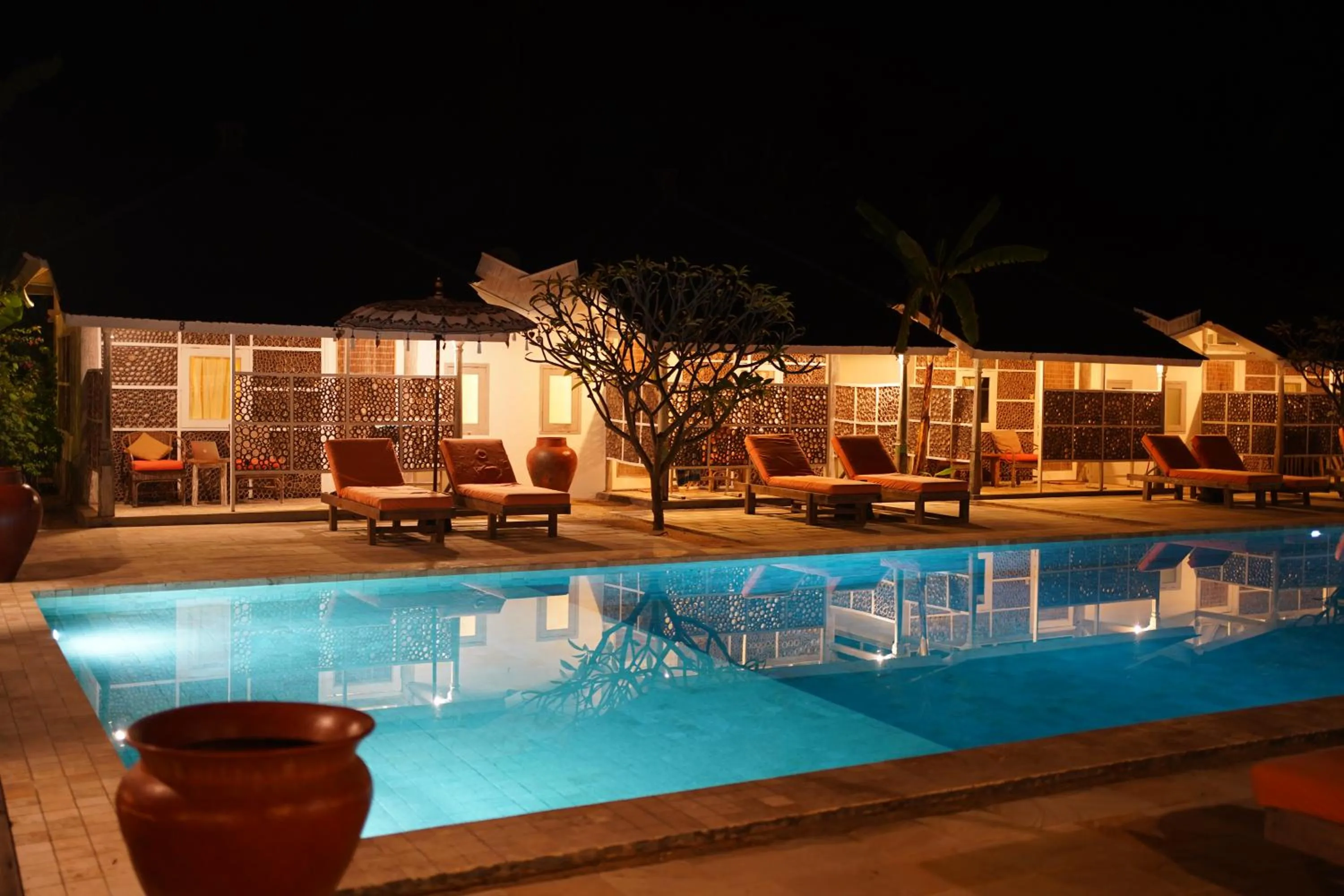 Swimming pool in Les Villas Ottalia Yoga & Diving, Gili Meno