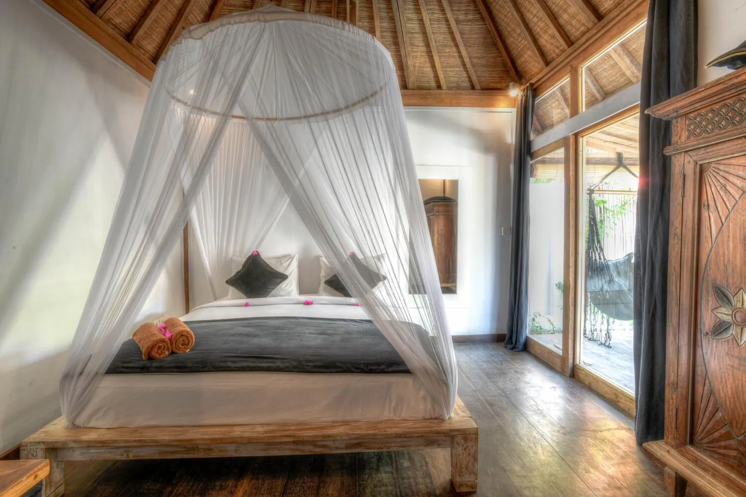 Bed in Les Villas Ottalia Yoga & Diving, Gili Meno