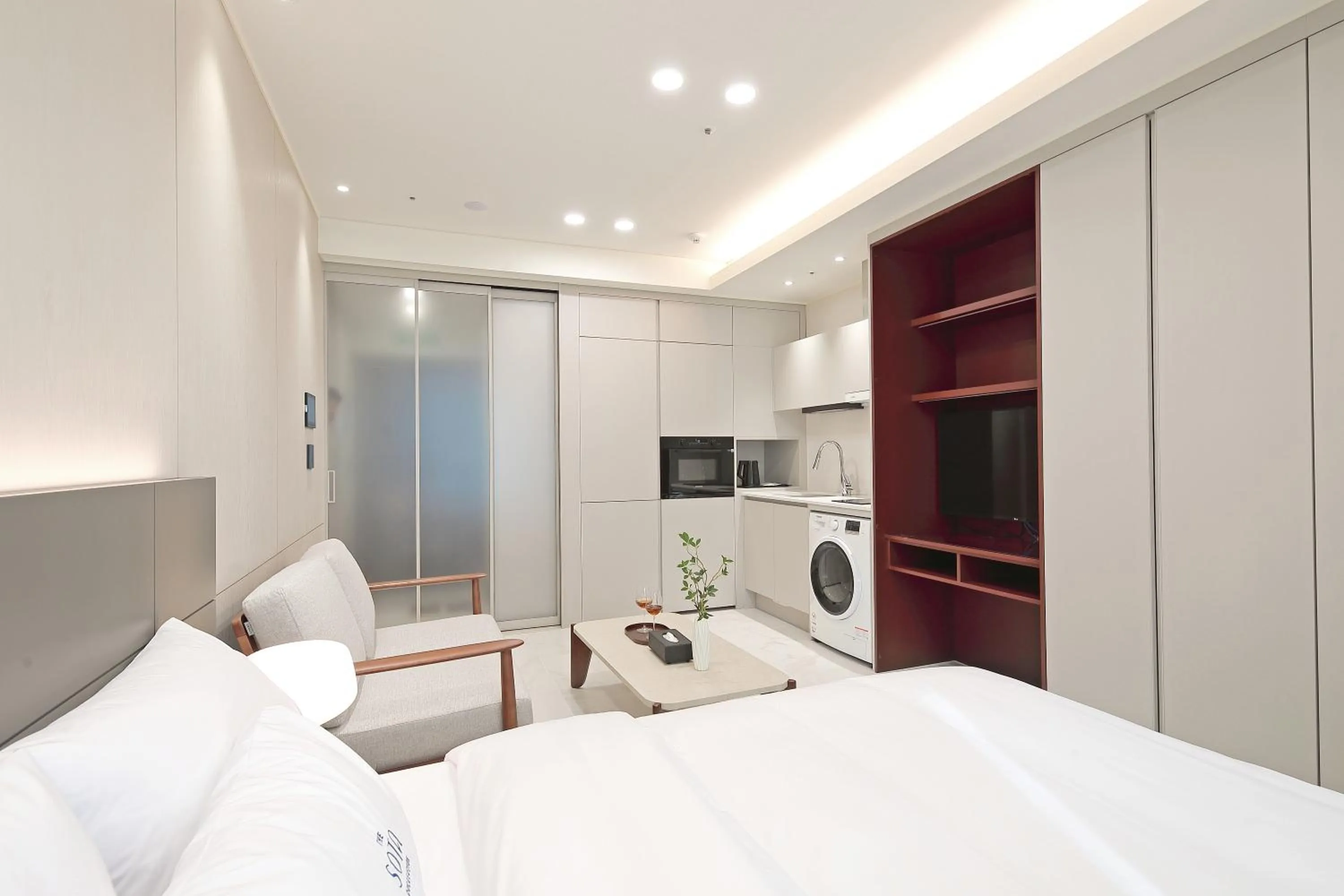 Bed in Sota Suite Busan Seomyeon