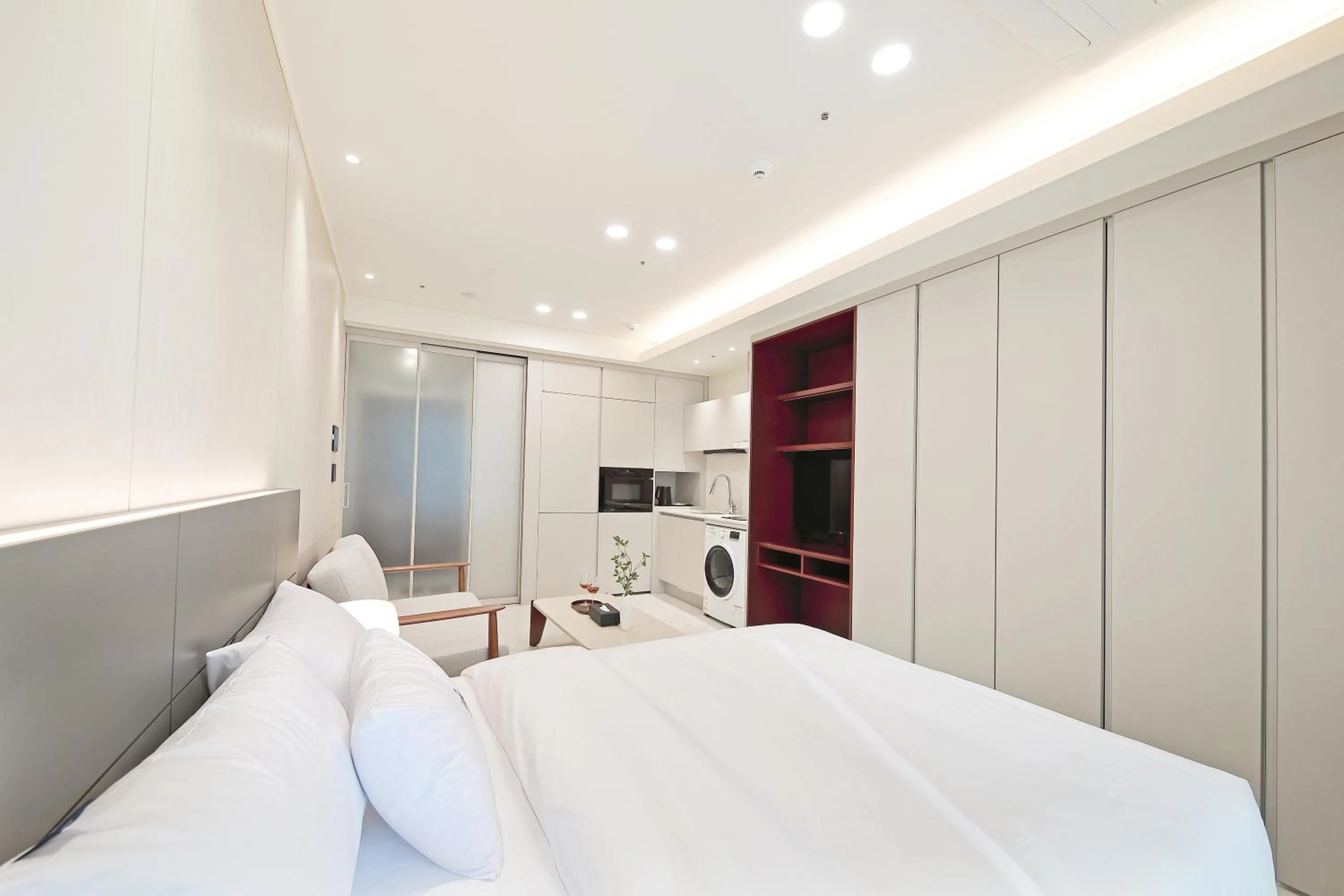 Bed in Sota Suite Busan Seomyeon