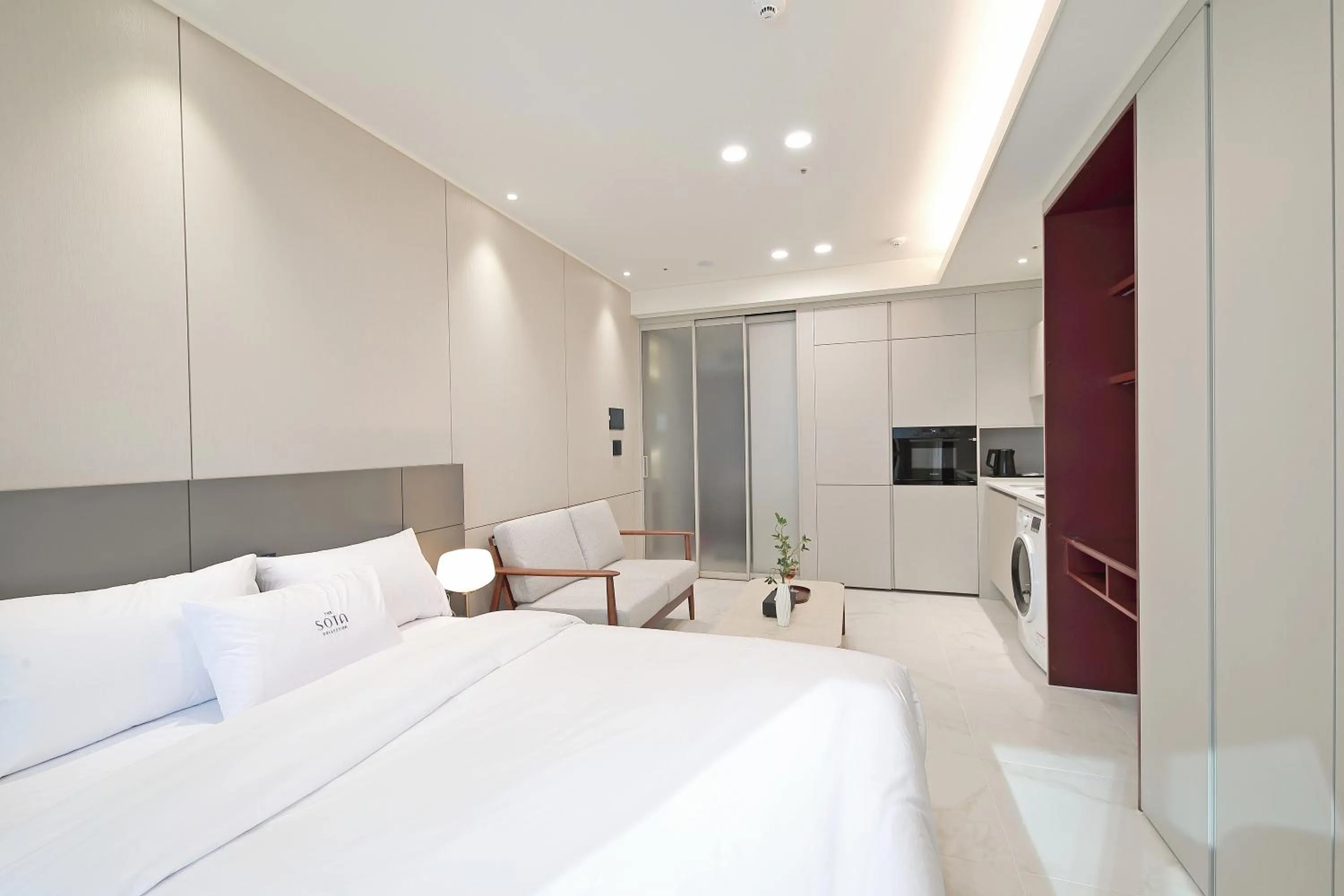 Bed in Sota Suite Busan Seomyeon