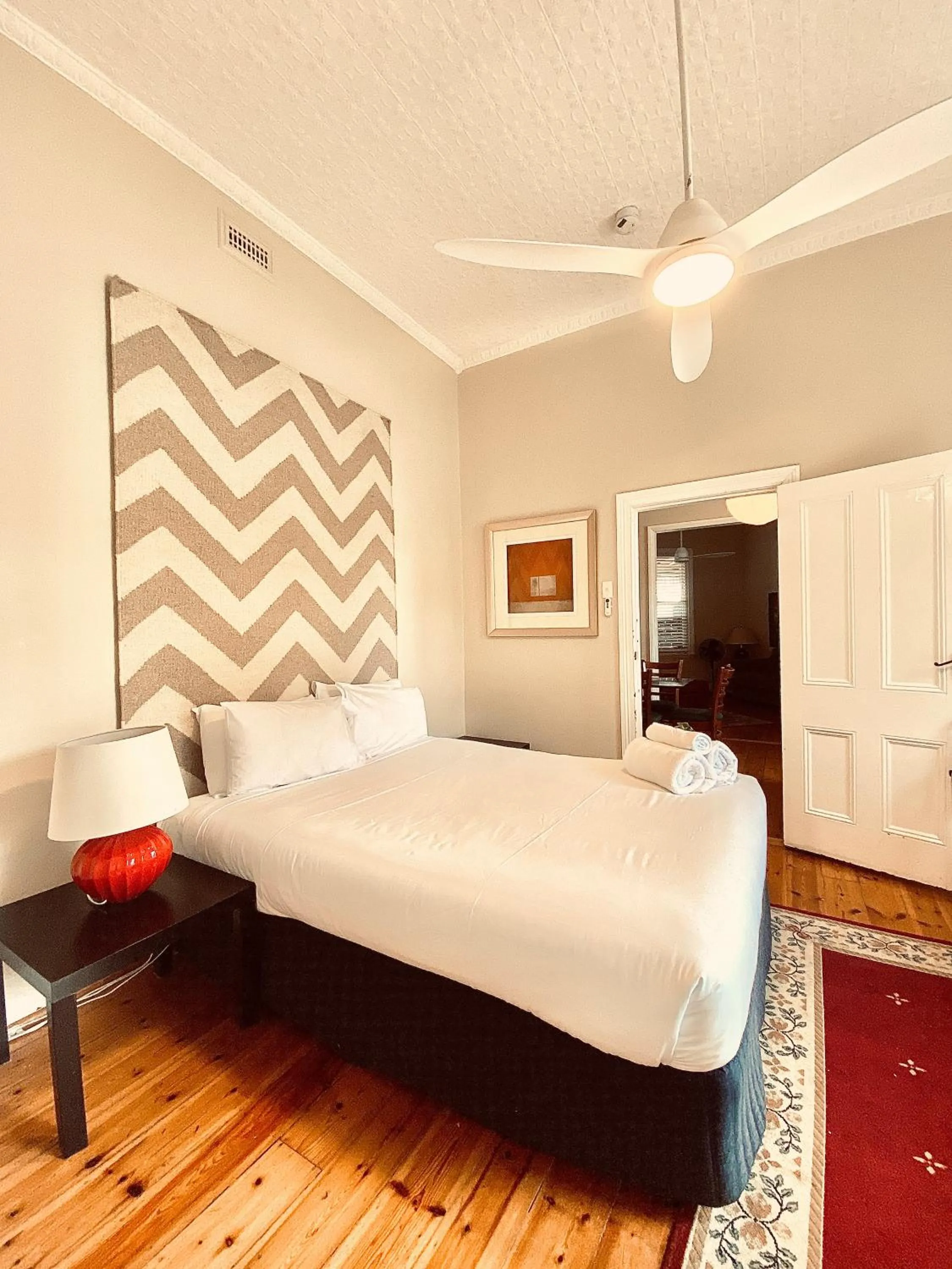 Bed in The Daylesford Hotel