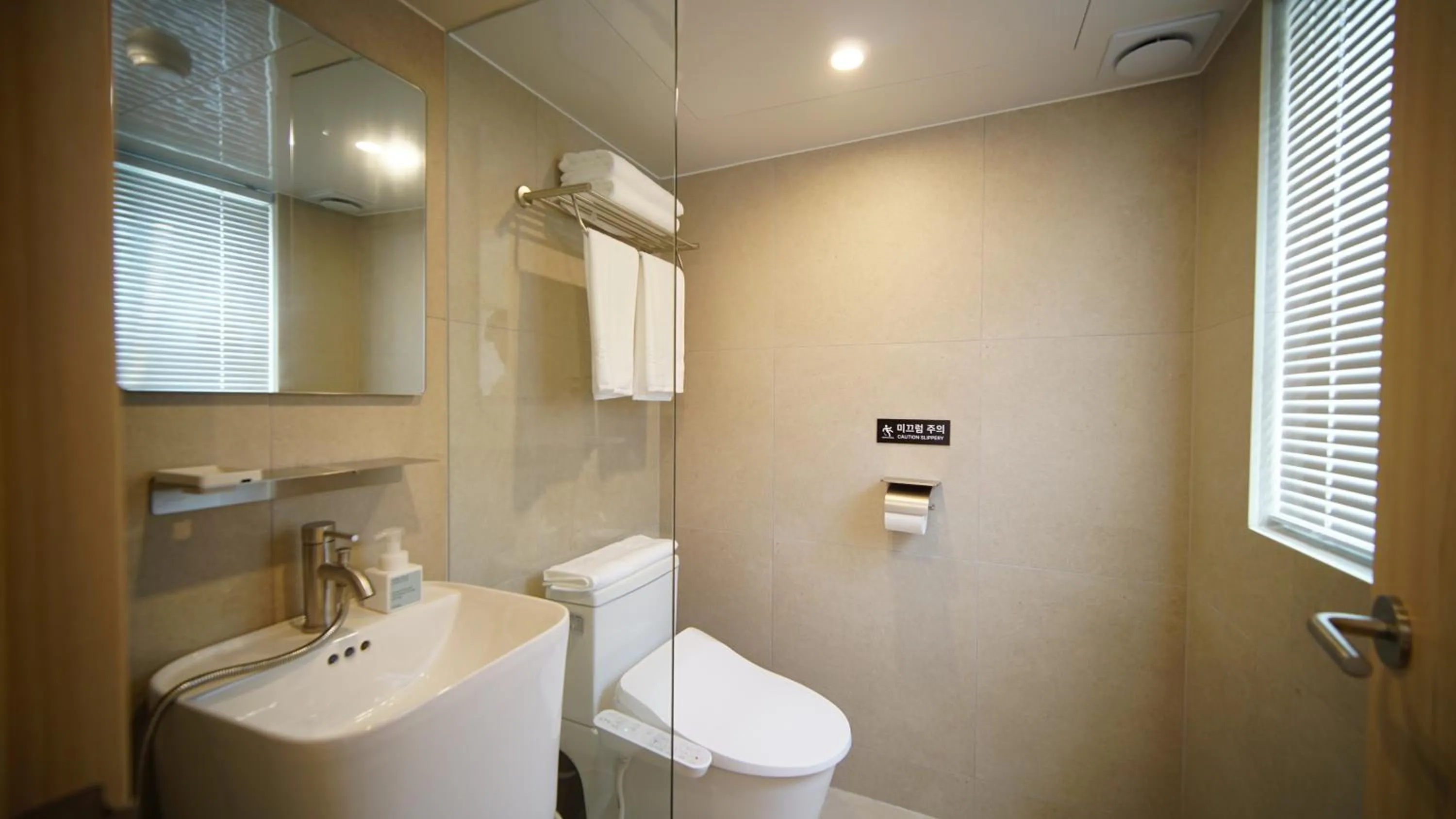 Myeongdong Guesthouse Como