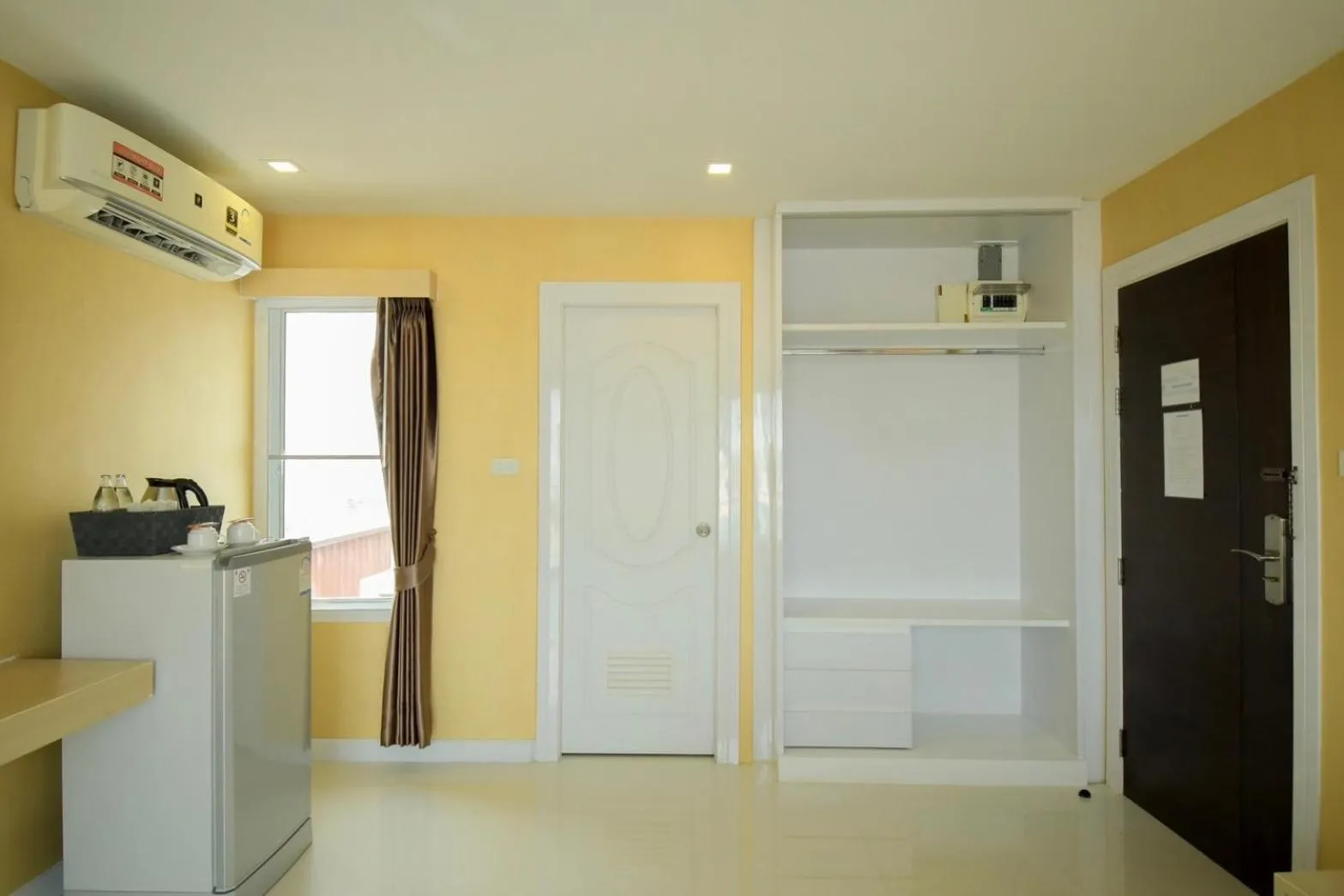 Photo of the whole room in Family Hotel