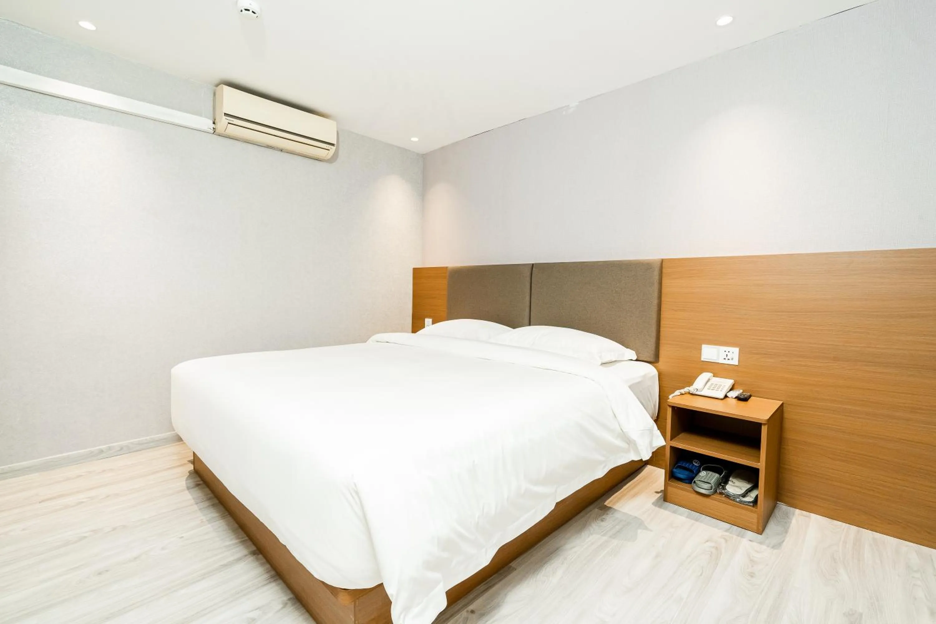Bed in Aurea Delight Hotel