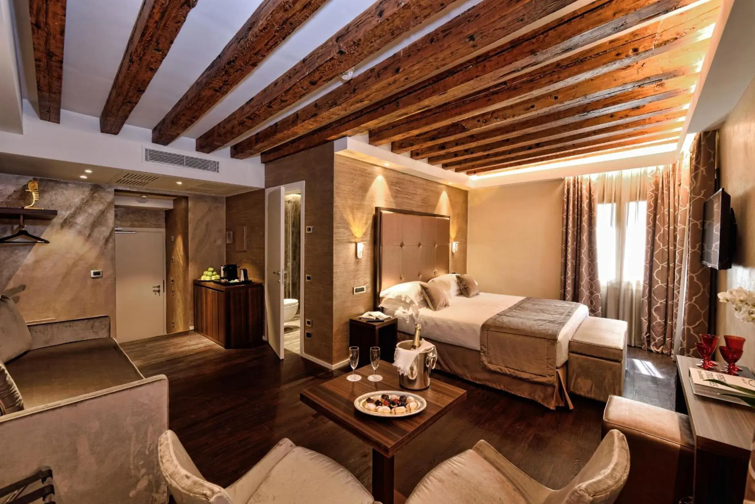 Junior Suite in Rosa Salva Hotel Junior Suite in Rosa Salva Hotel