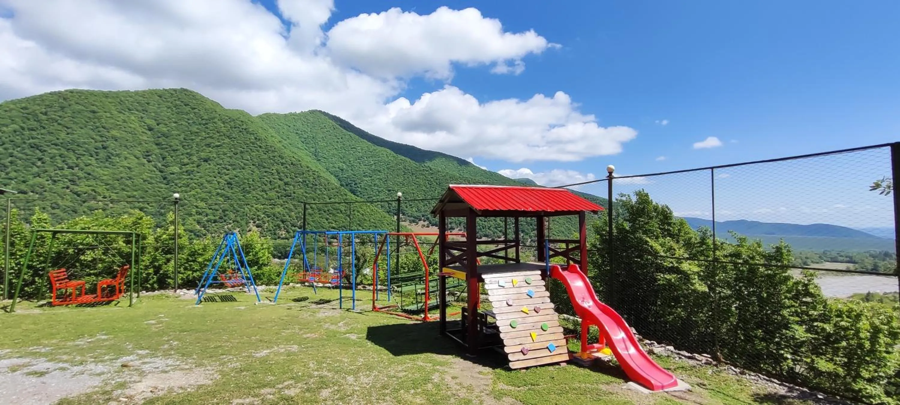 Spring in Kungut Hotel & Restaurant