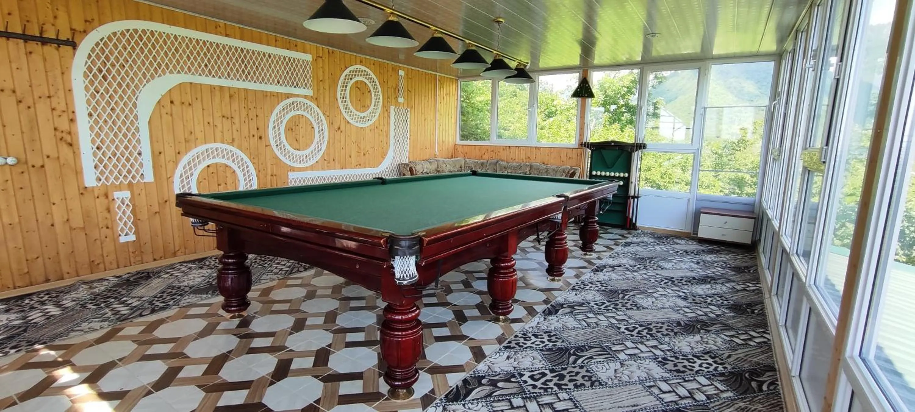 Billiard in Kungut Hotel & Restaurant