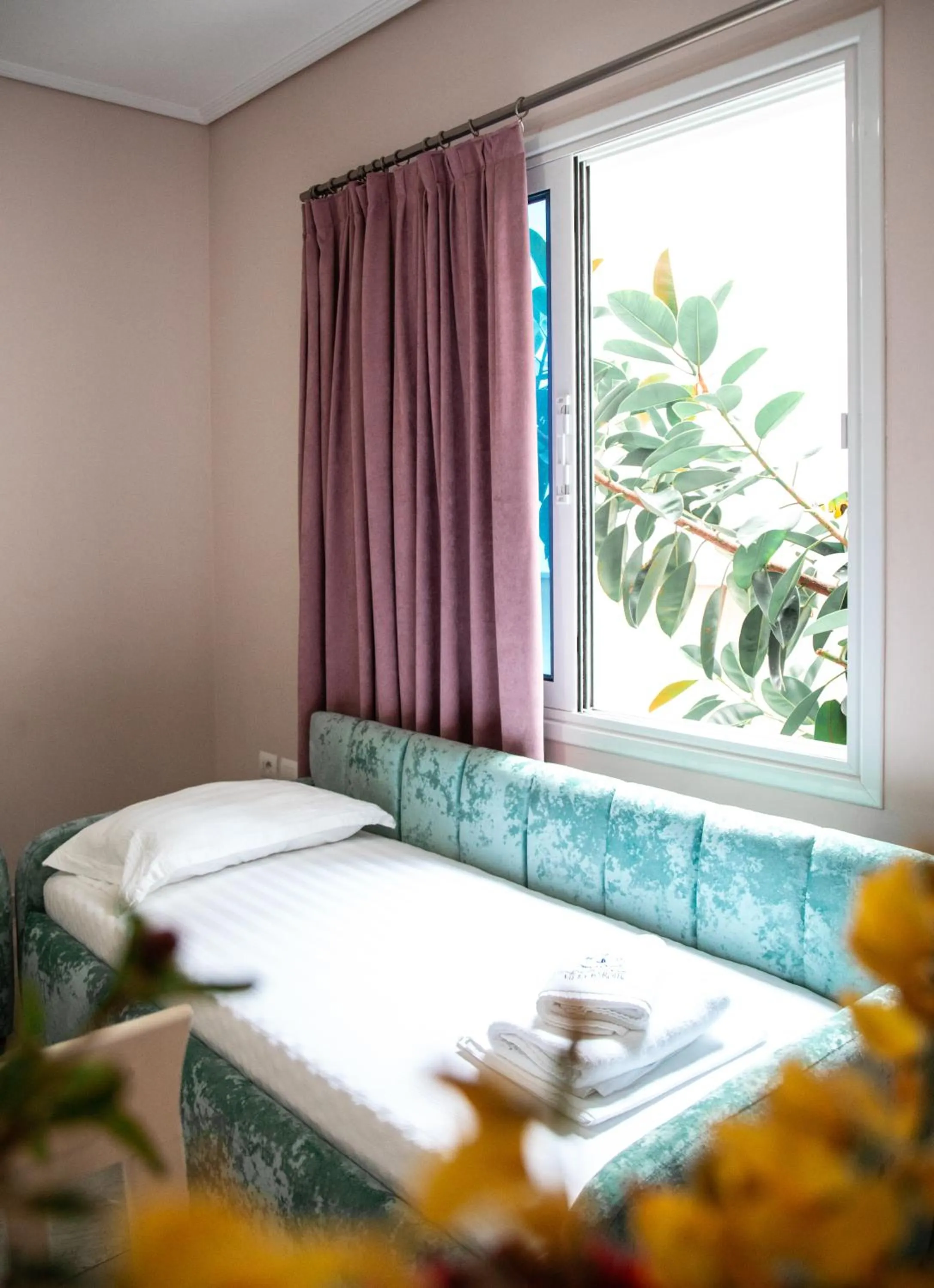 Bed in Vila e Bardhe Butique Hotel