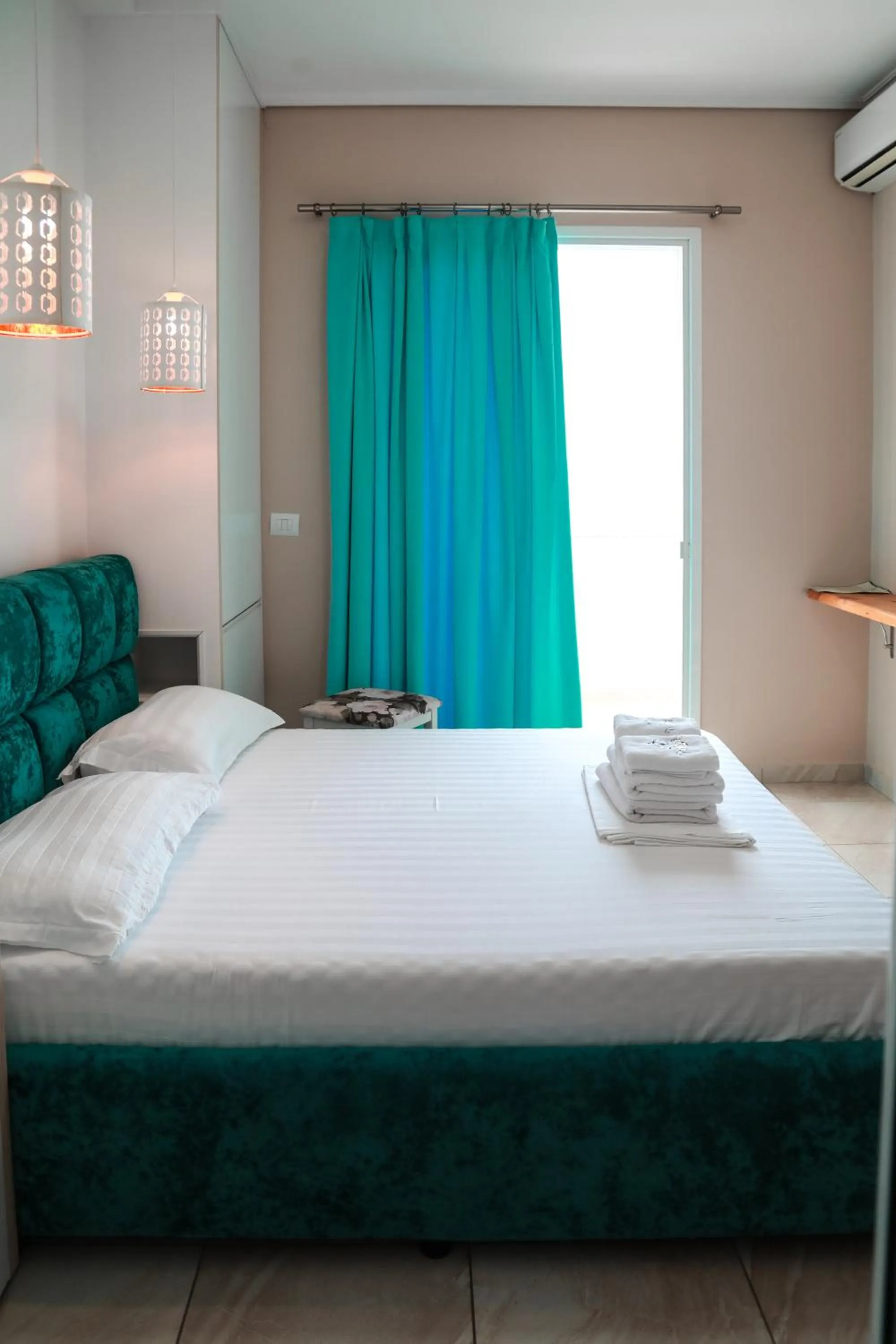 Photo of the whole room, Bed in Vila e Bardhe Butique Hotel