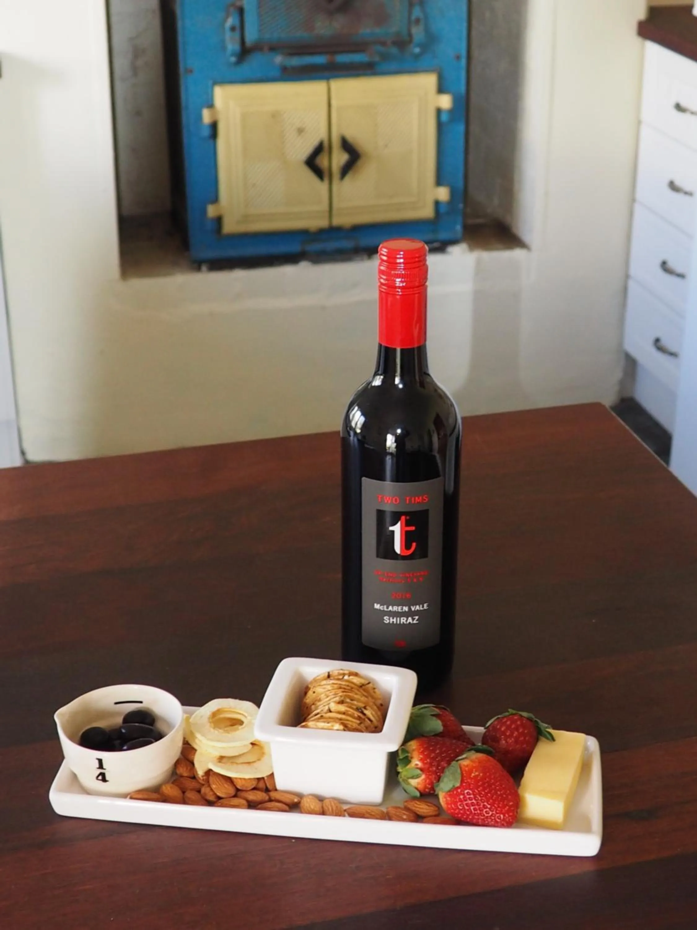 Food and drinks in Cobblers Cottage B&B