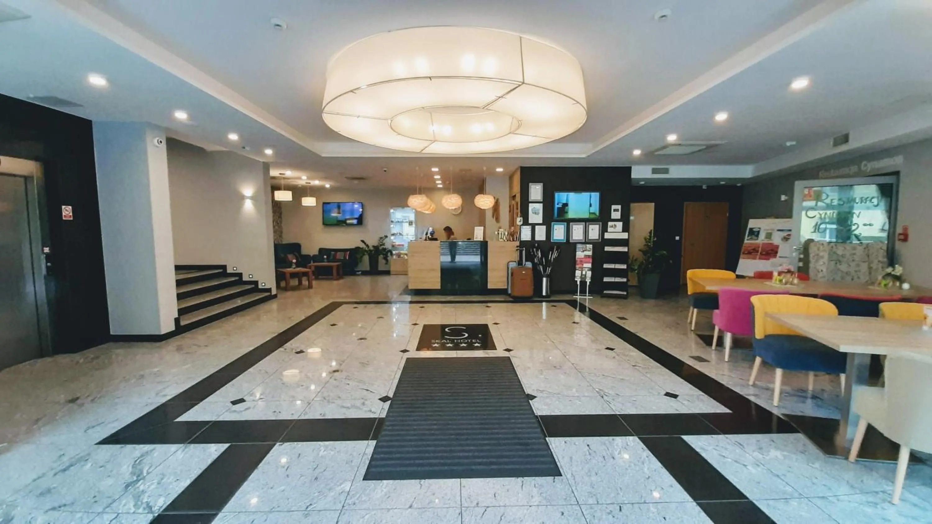 Property building in Hotel SKAL Medi SPA & Resort