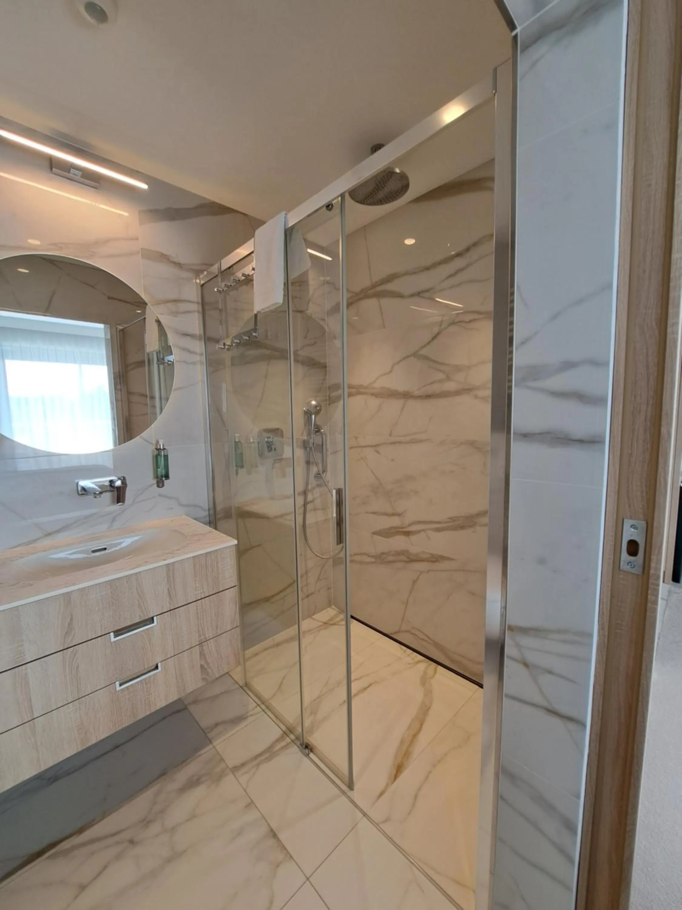 Bathroom in Hotel SKAL Medi SPA & Resort