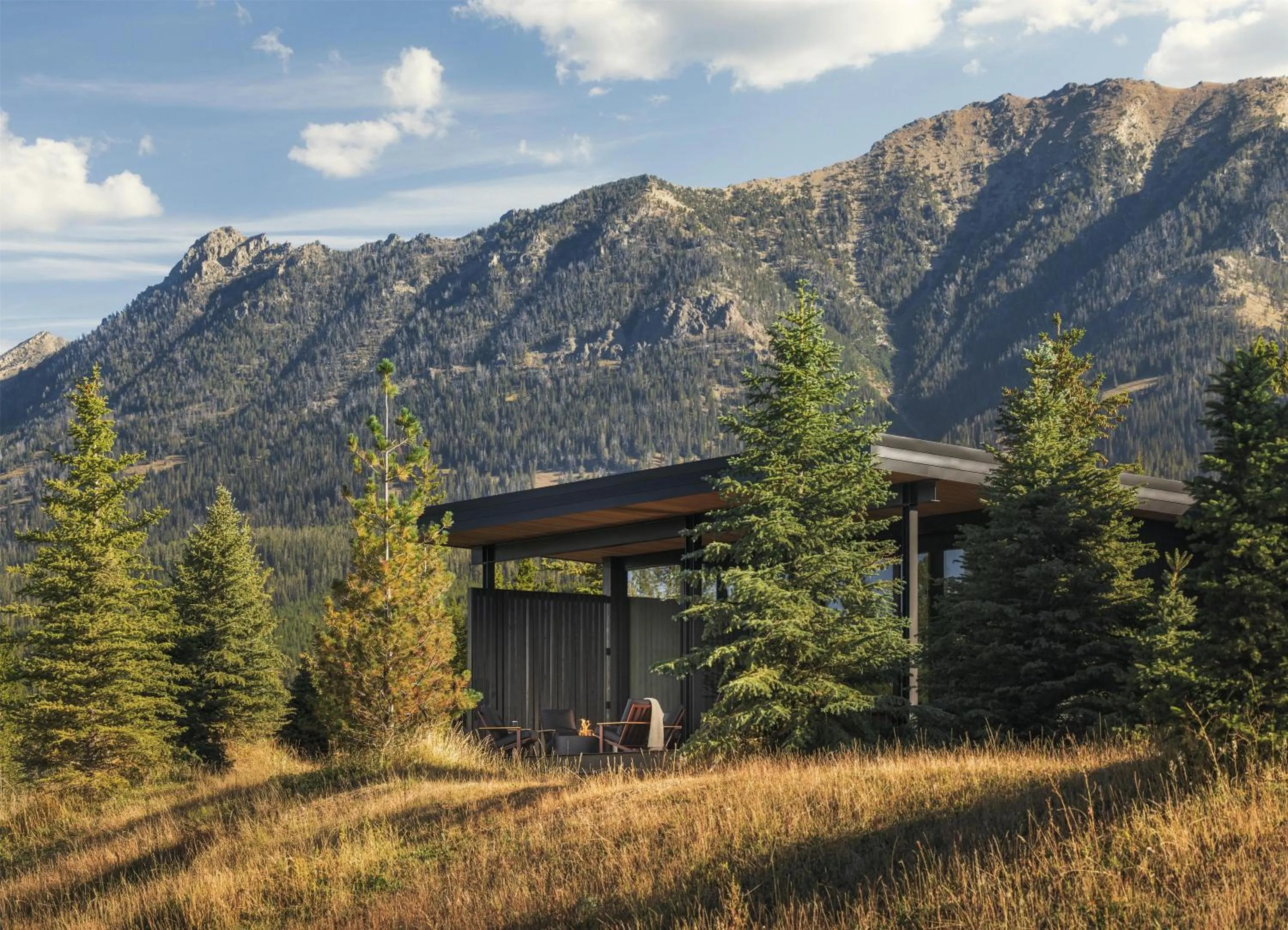 Photo of the whole room in One&Only Moonlight Basin