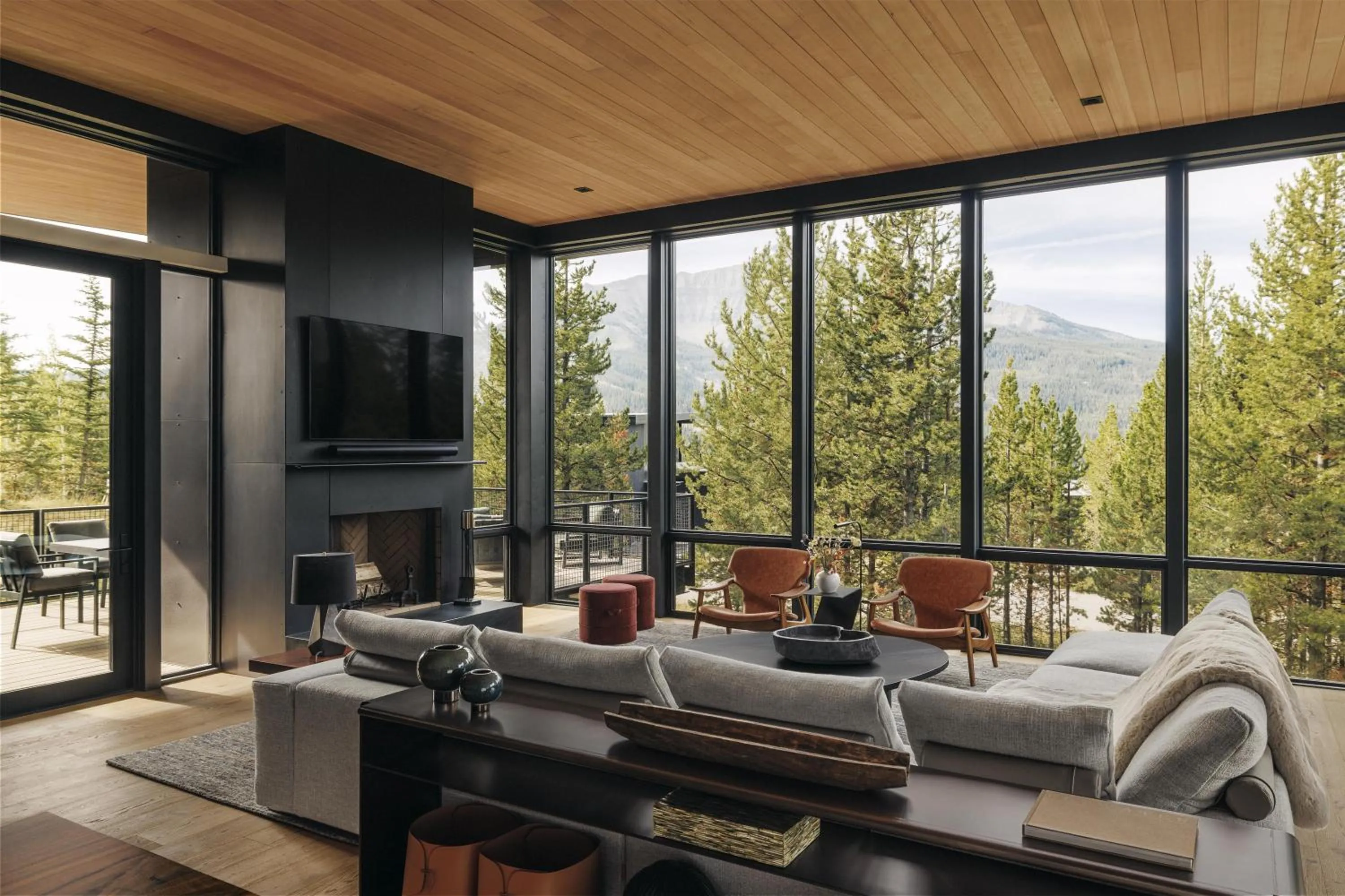 Photo of the whole room in One&Only Moonlight Basin