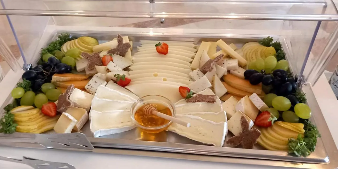 Buffet breakfast in Hotel Villa Bernt