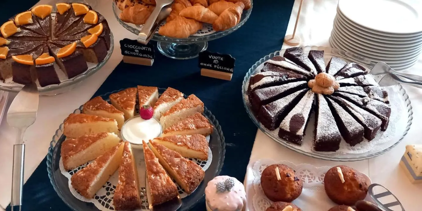 Buffet breakfast in Hotel Villa Bernt