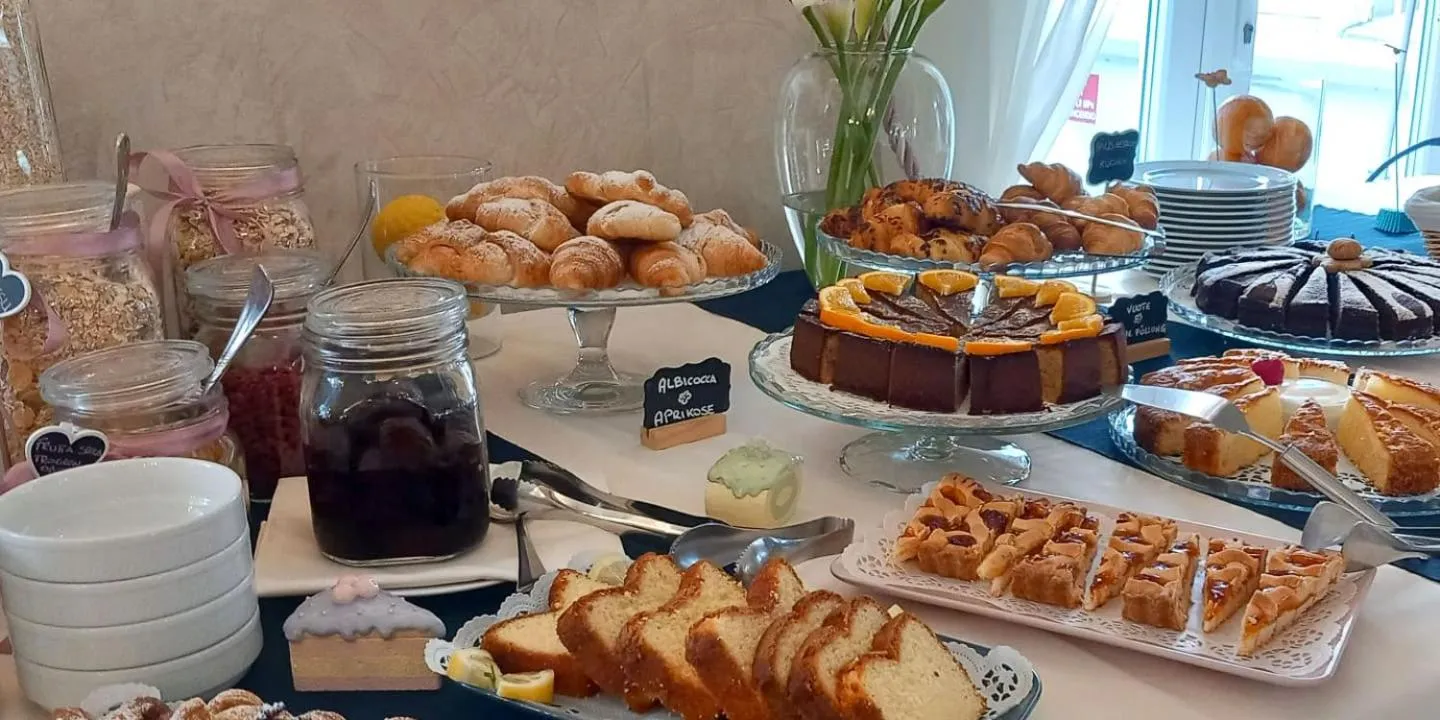 Breakfast in Hotel Villa Bernt