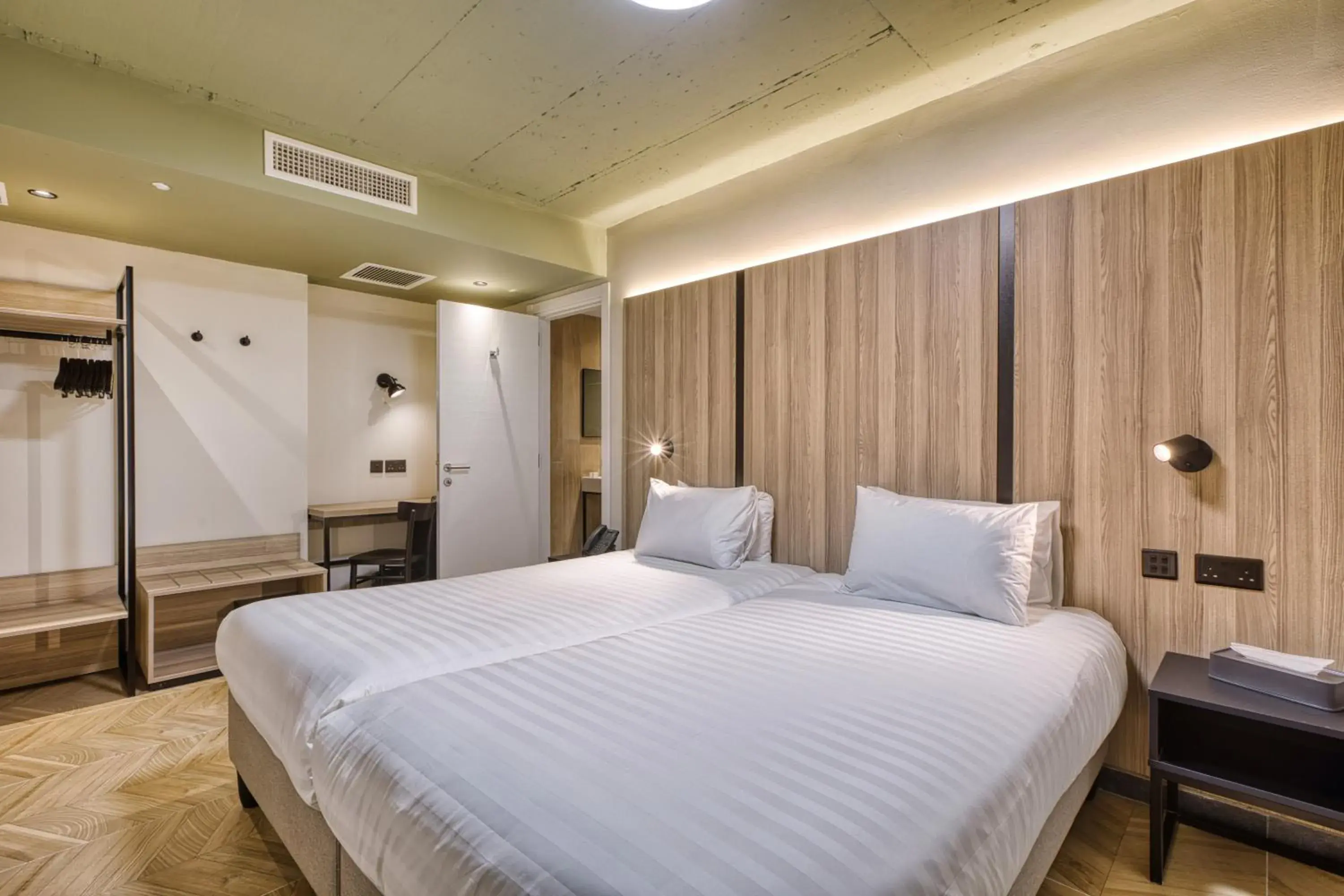 Budget Double Room in VITA Hotel & Rooftop Budget Double Room in VITA Hotel & Rooftop
