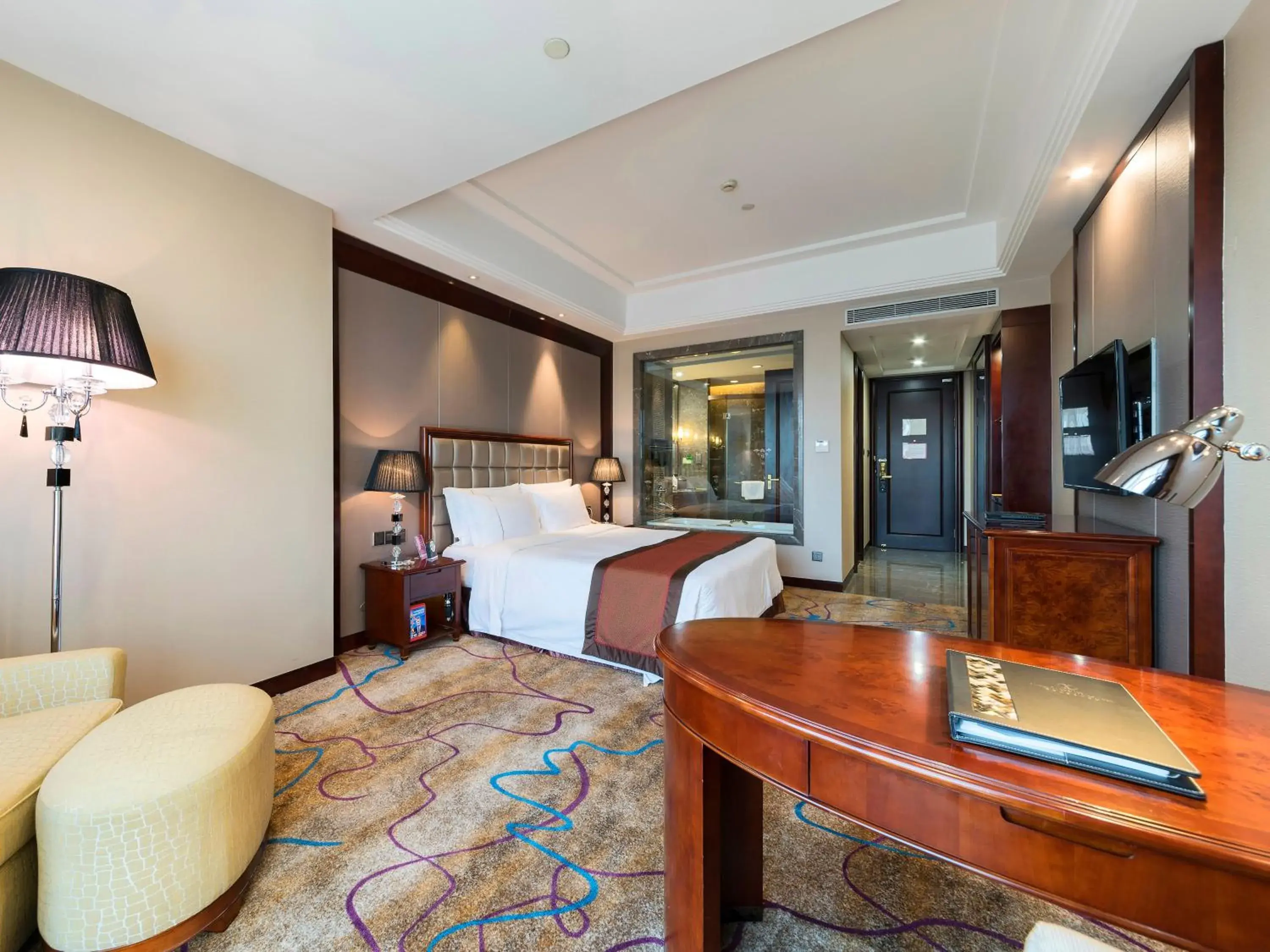 Deluxe Queen Room in Shenzhen Baohengda International Hotel Deluxe Queen Room in Shenzhen Baohengda International Hotel