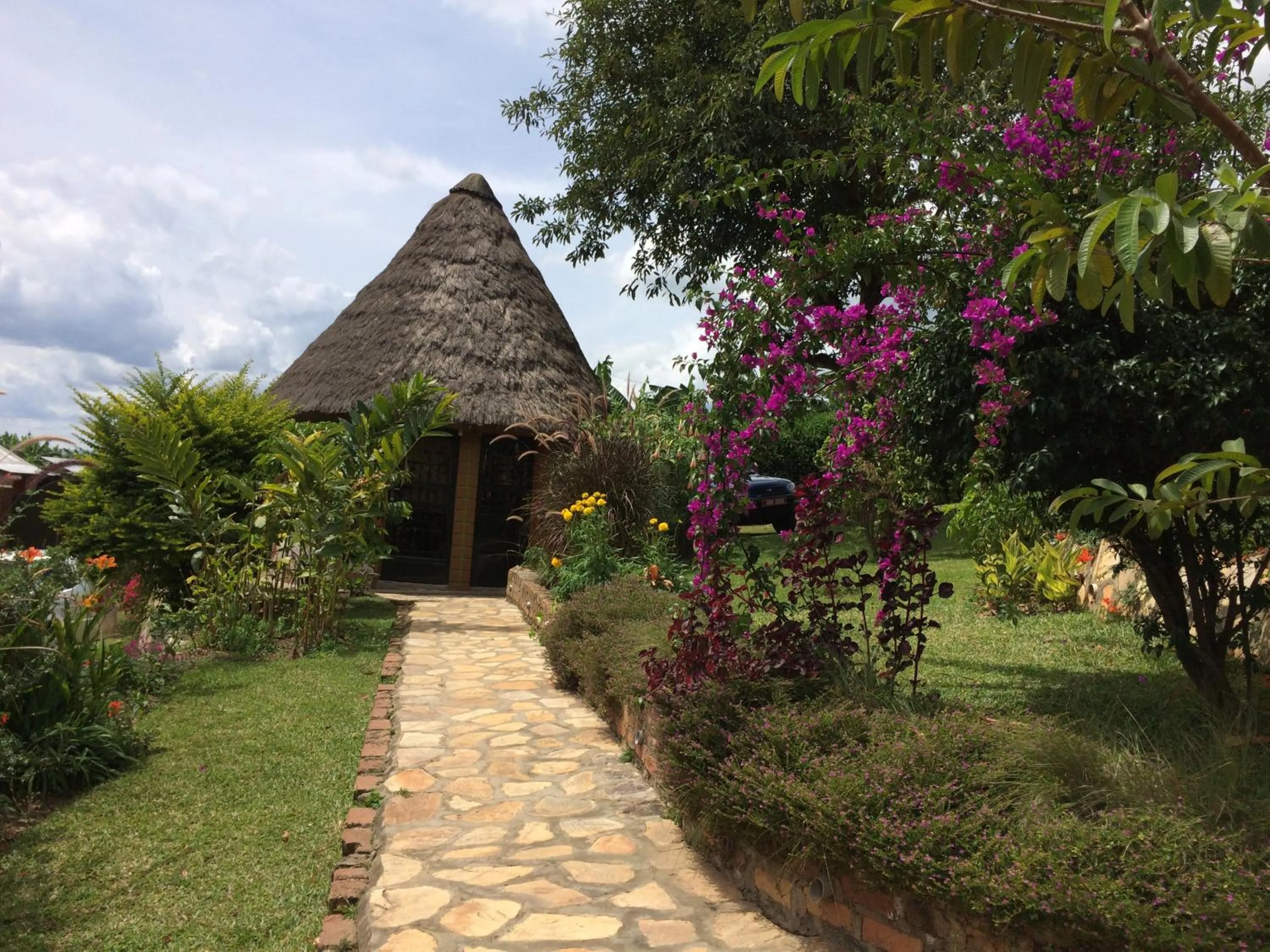 Nyore Hillside Retreat