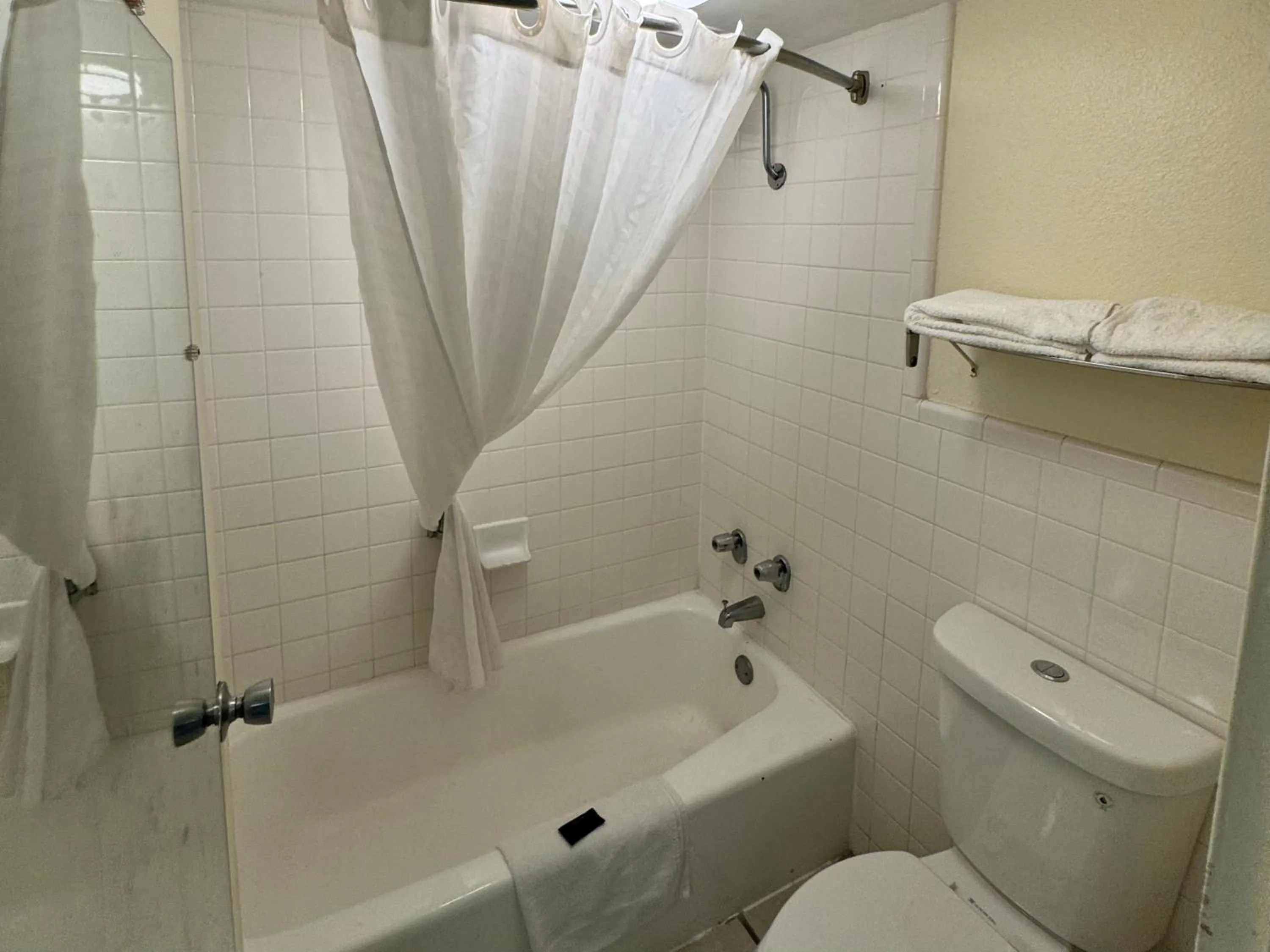 Bathroom in OYO Hotel Phenix City