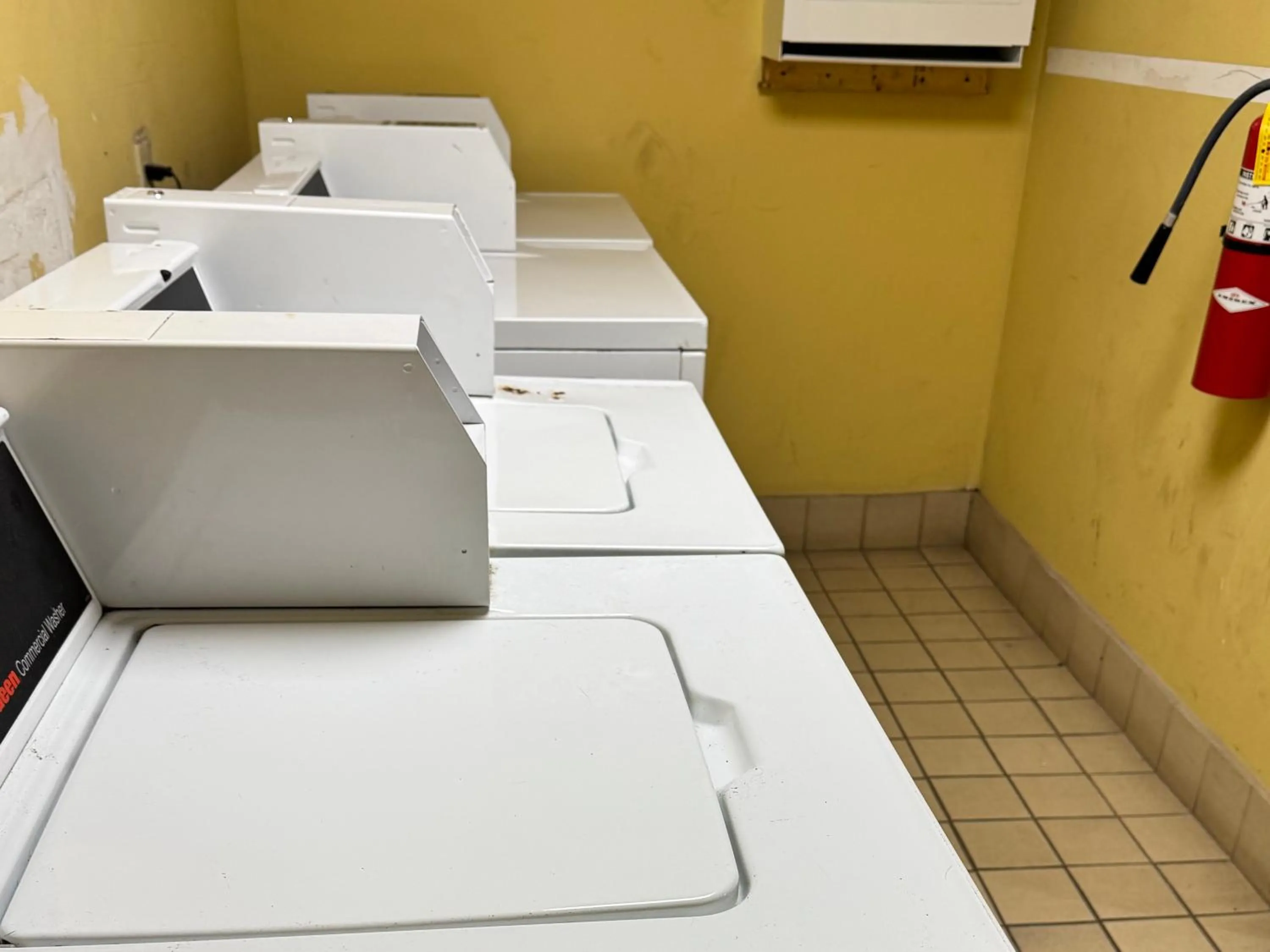 laundry in OYO Hotel Phenix City