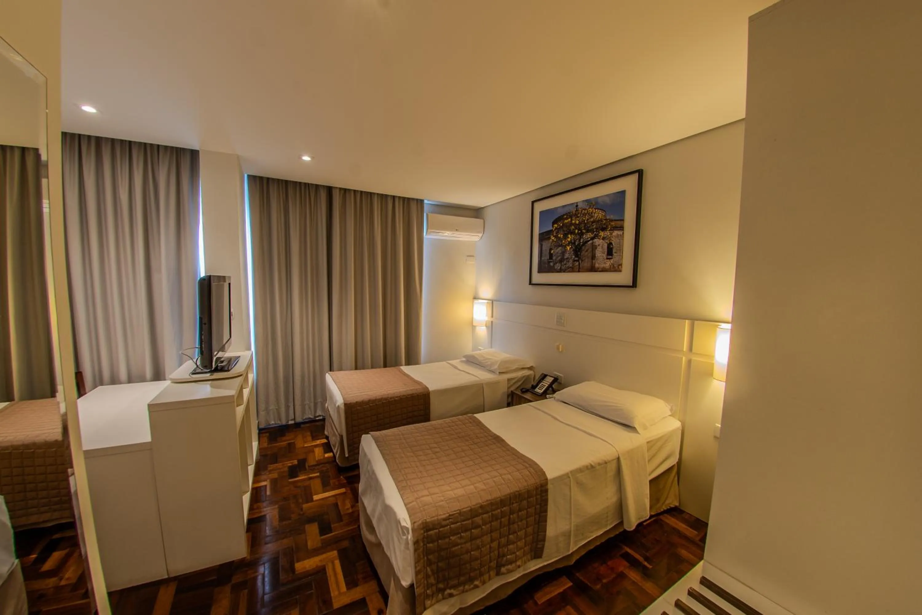 Photo of the whole room, Bed in Hotel Centro Europeu