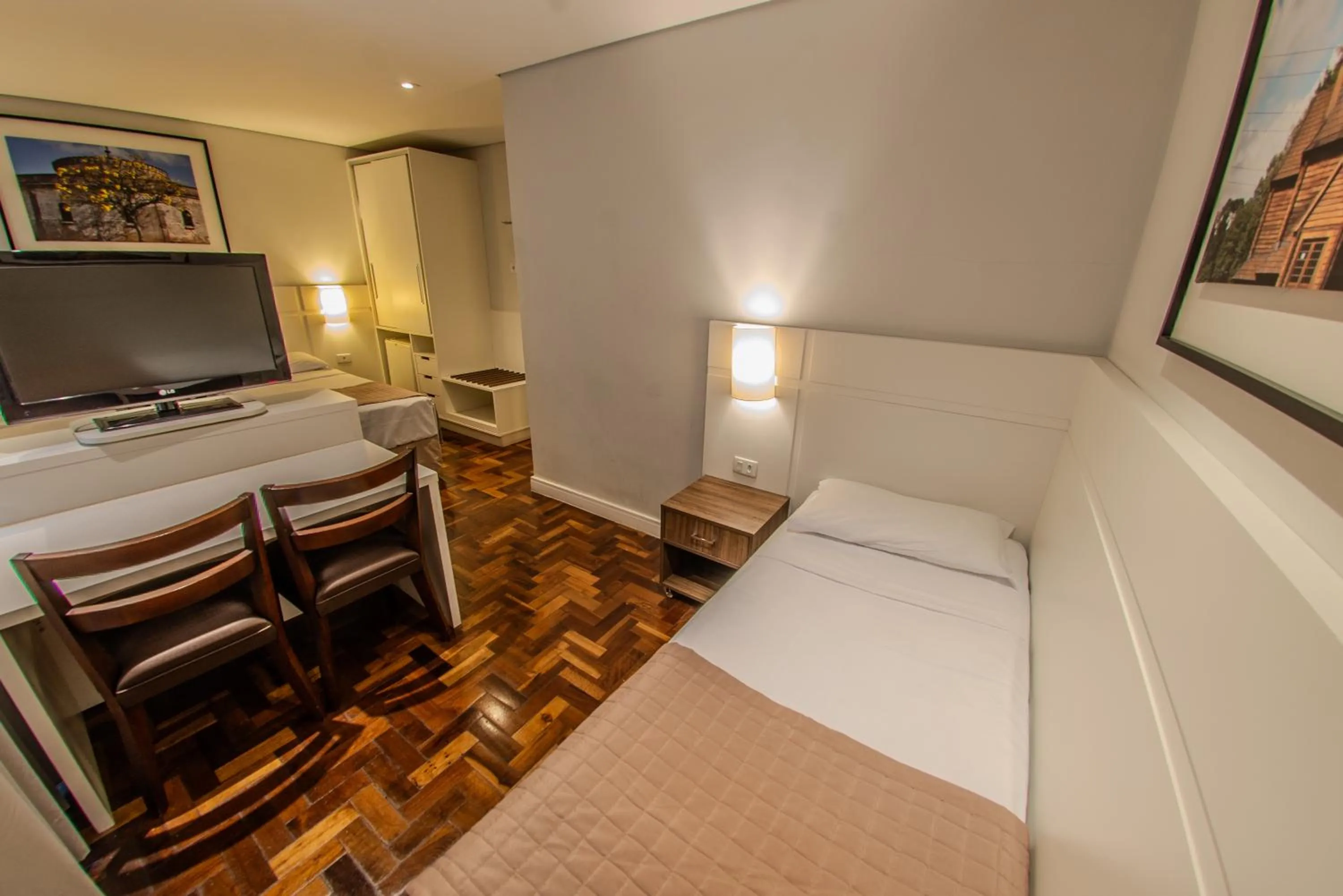 Photo of the whole room, Bed in Hotel Centro Europeu