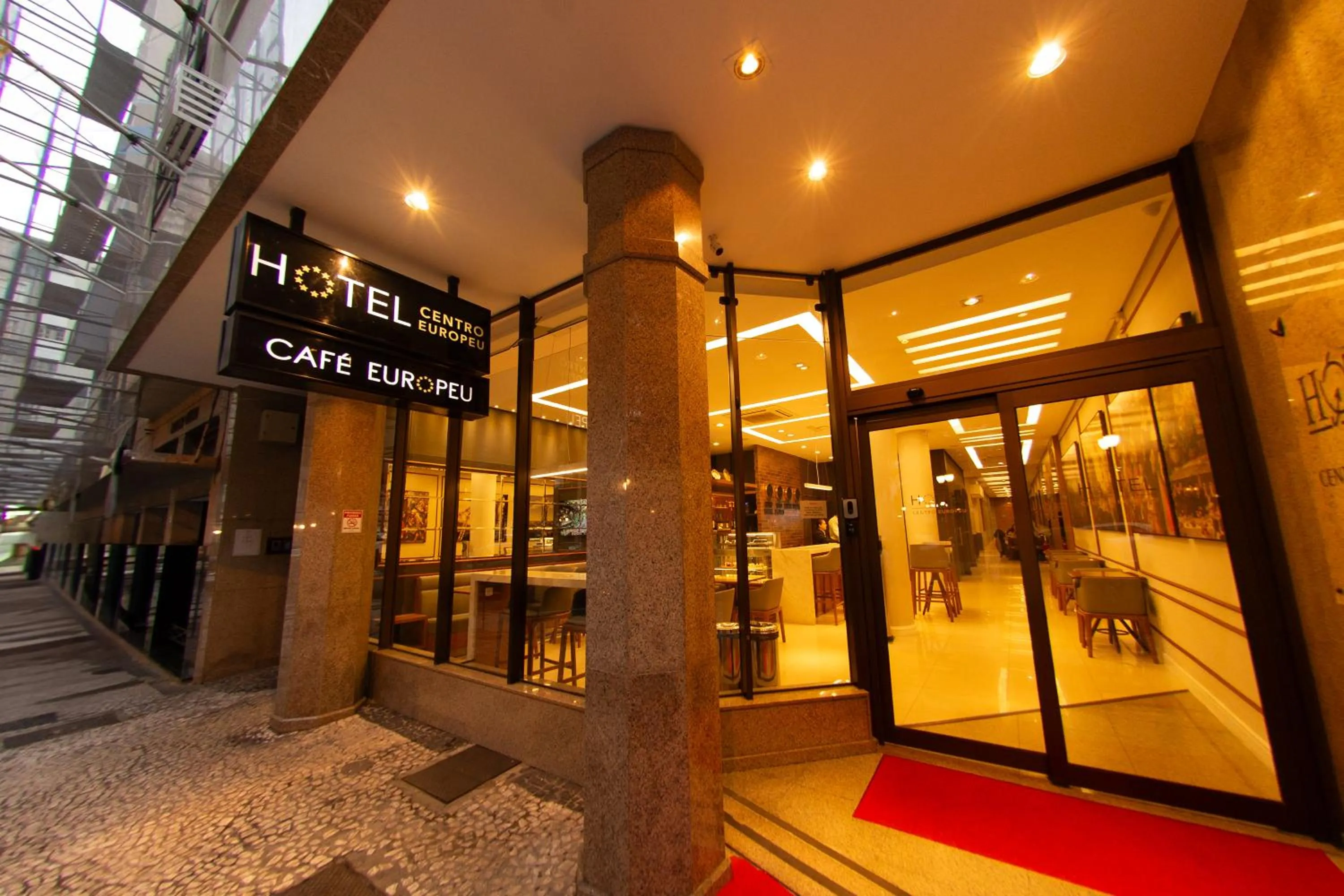 Property building in Hotel Centro Europeu