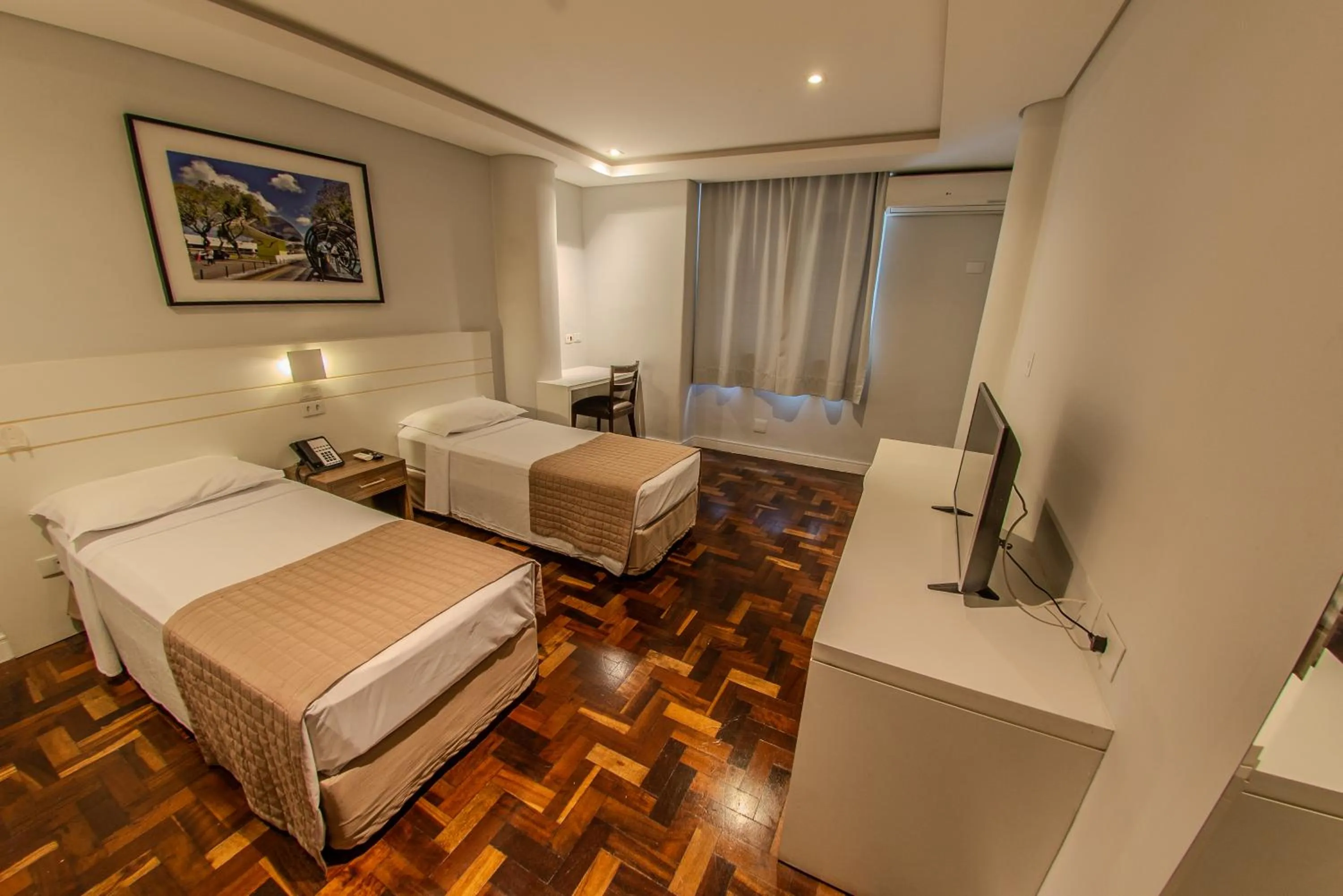 Photo of the whole room, Bed in Hotel Centro Europeu