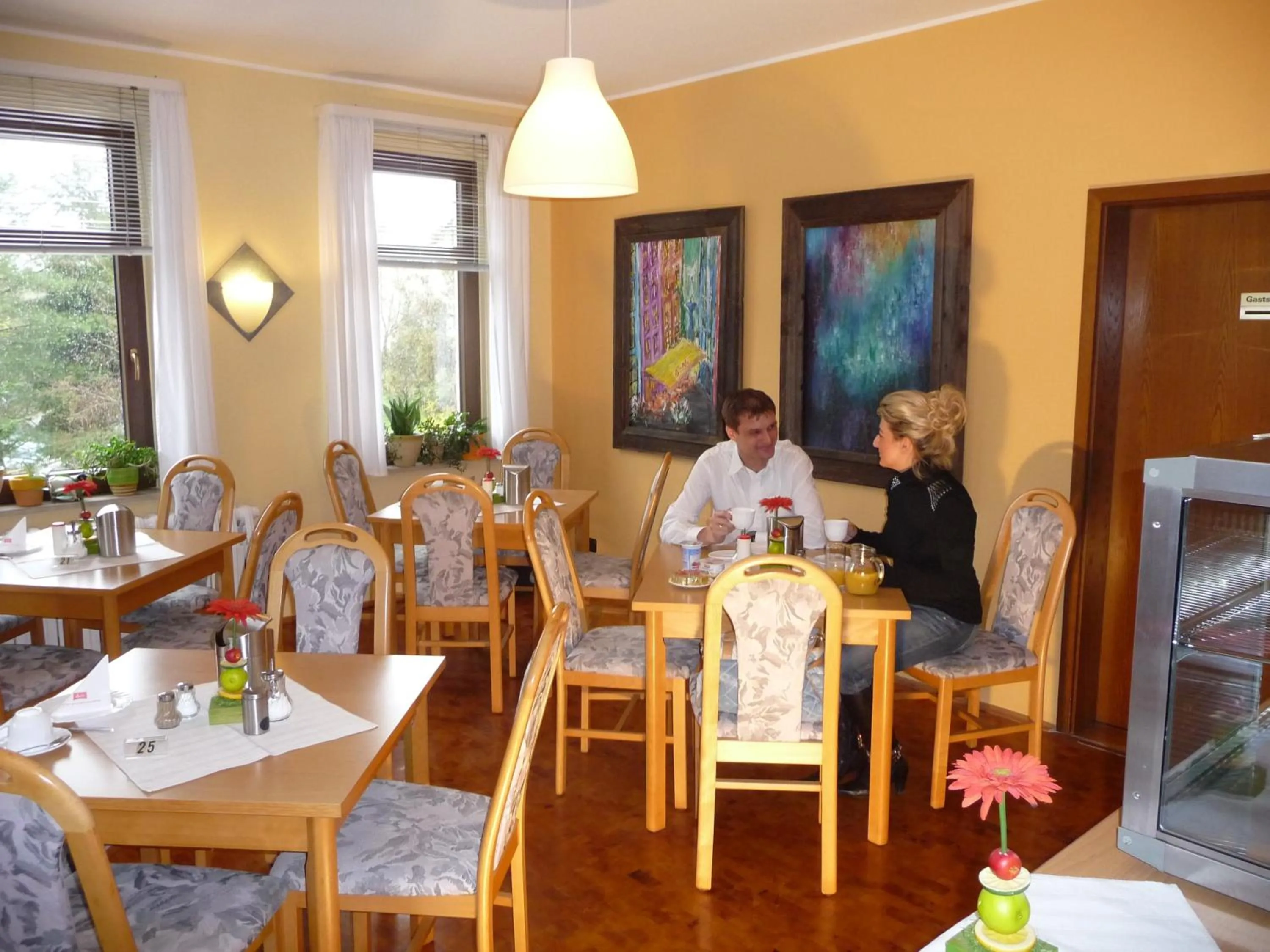 People in Hotel Brückenschänke