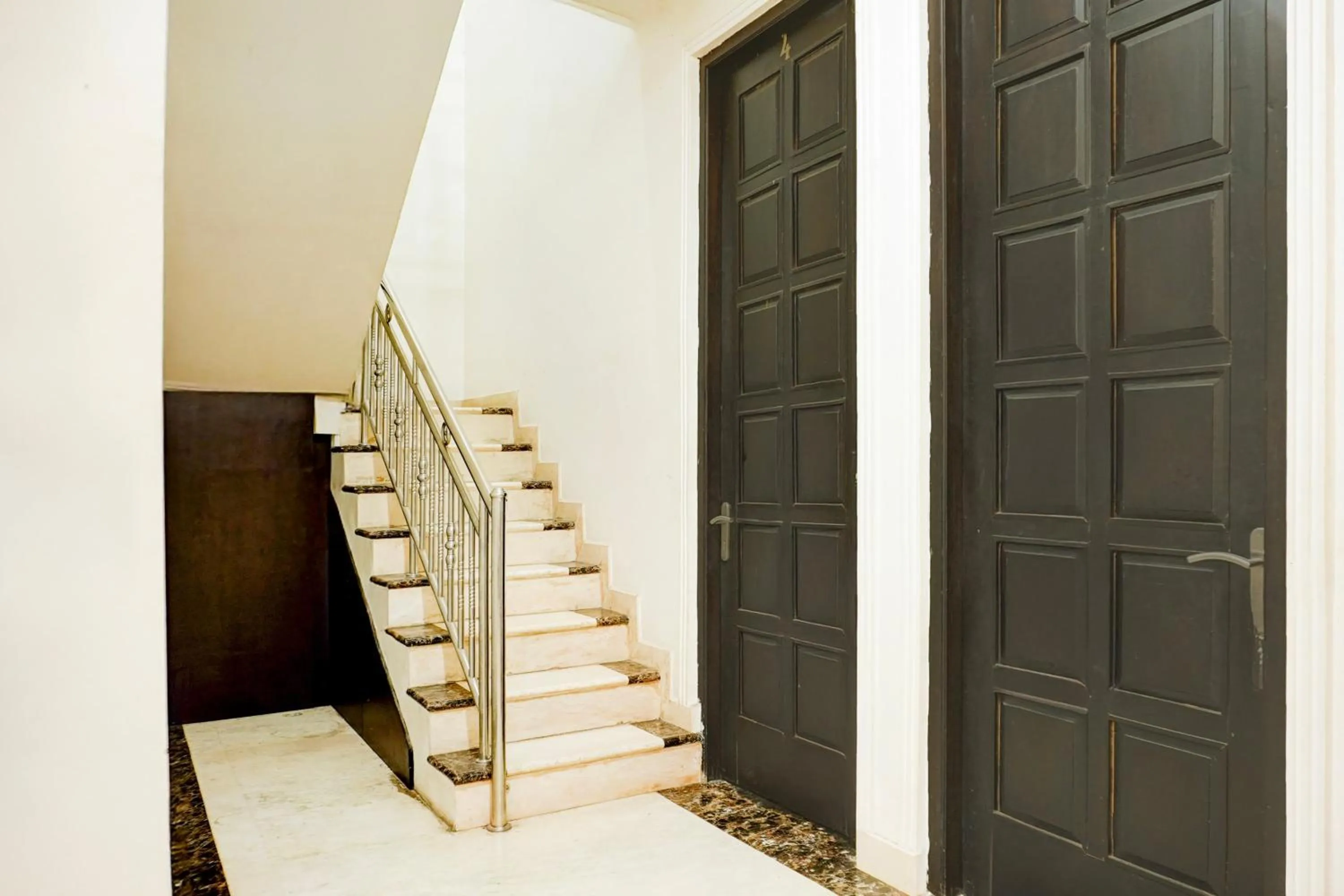 Lobby or reception in Hotel O Stasiun Cirebon Kejaksan Near Alun Alun Cirebon Formerly Family Homestay