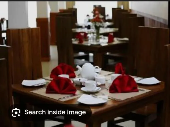 The Queensburry City Hotel