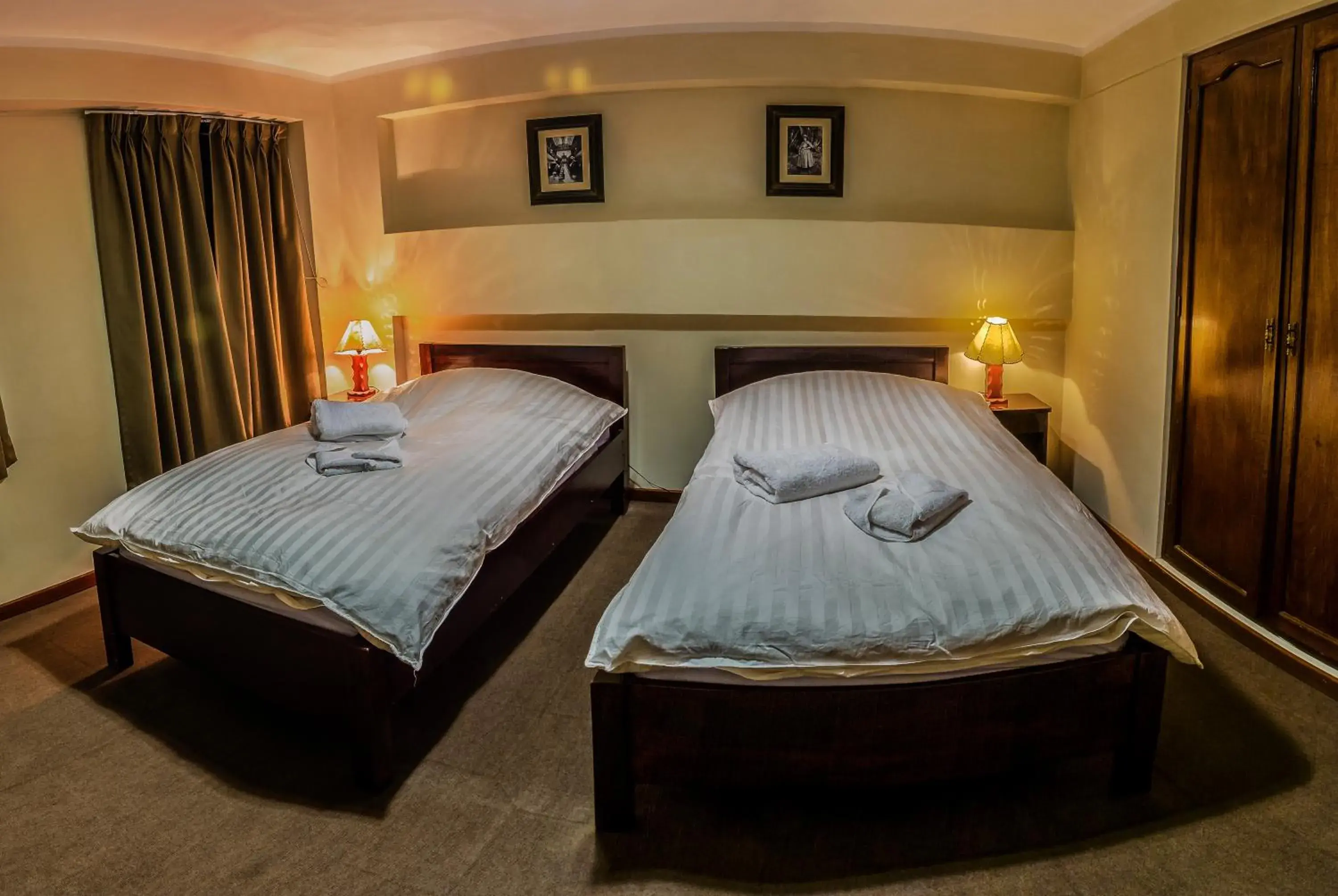 Standard Double or Twin Room in Hotel Santa Cruz Standard Double or Twin Room in Hotel Santa Cruz