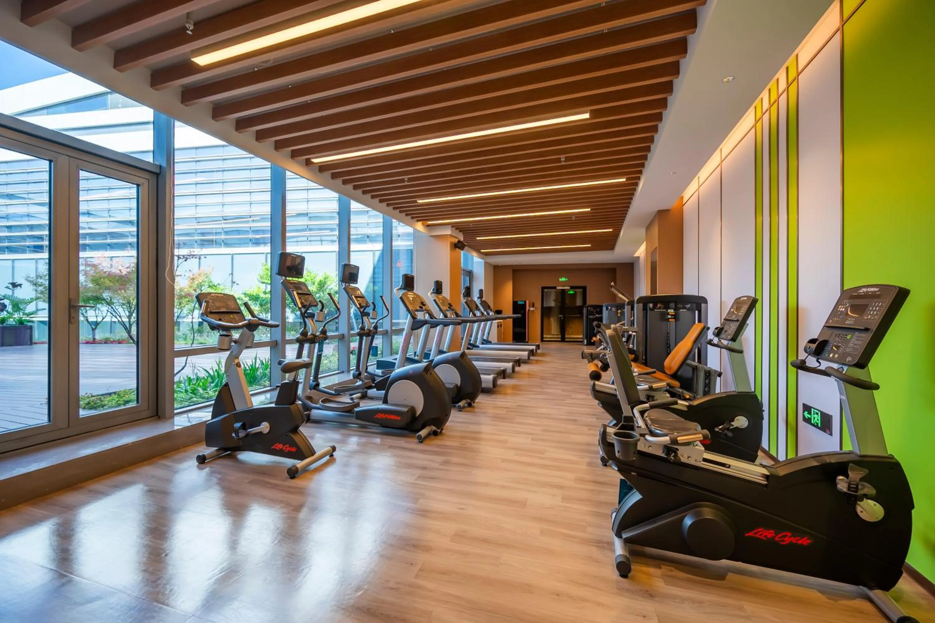 Fitness centre/facilities in Element Suzhou Science and Technology Town